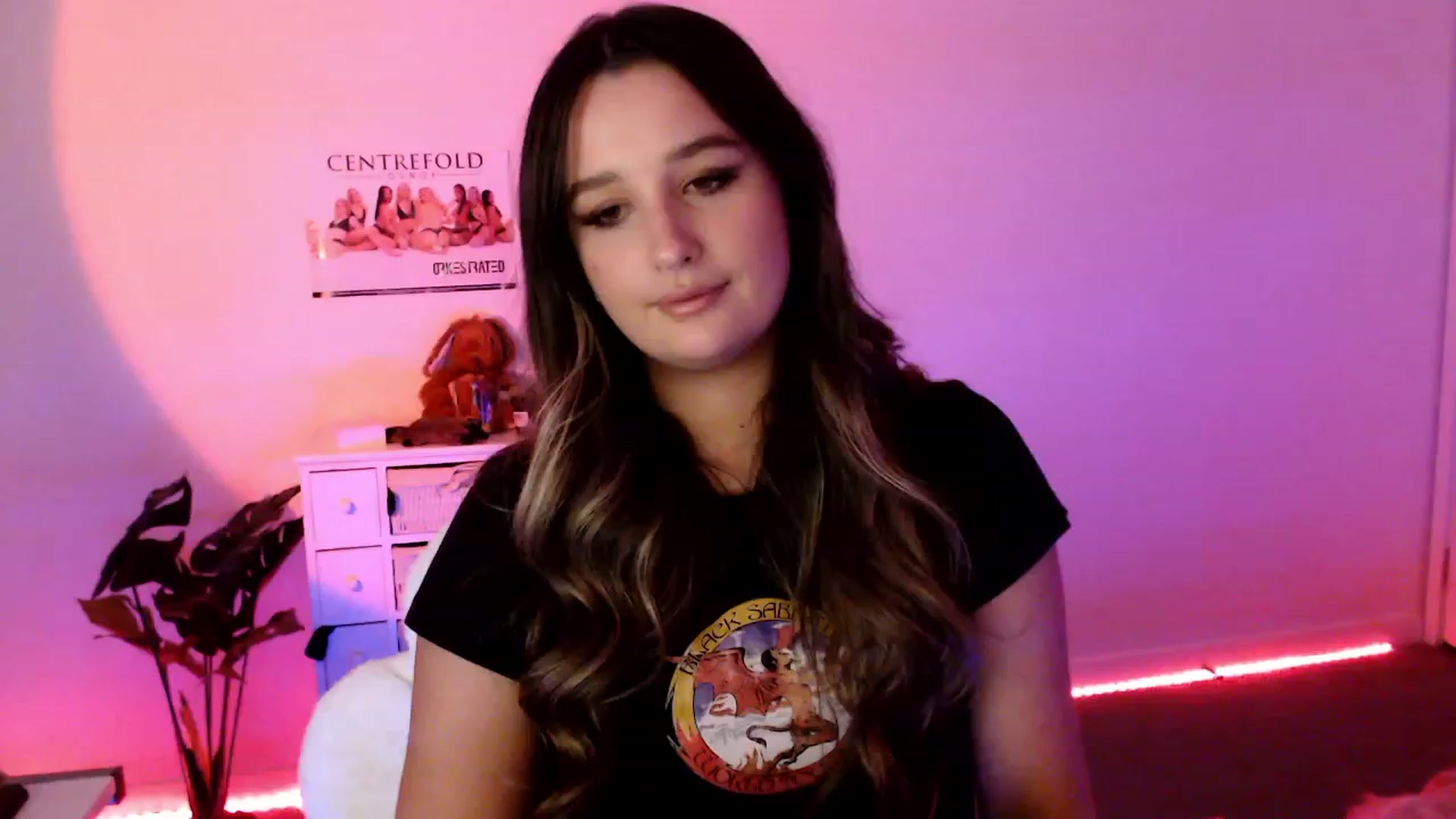 Gallery image thumbnail from StonksRoom's myfreecams stream on, 08/25/2023, 08:32 image 18 of 20