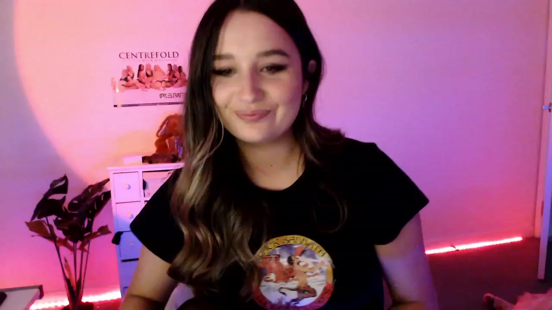 Gallery image thumbnail from StonksRoom's myfreecams stream on, 08/25/2023, 08:32 image 6 of 20