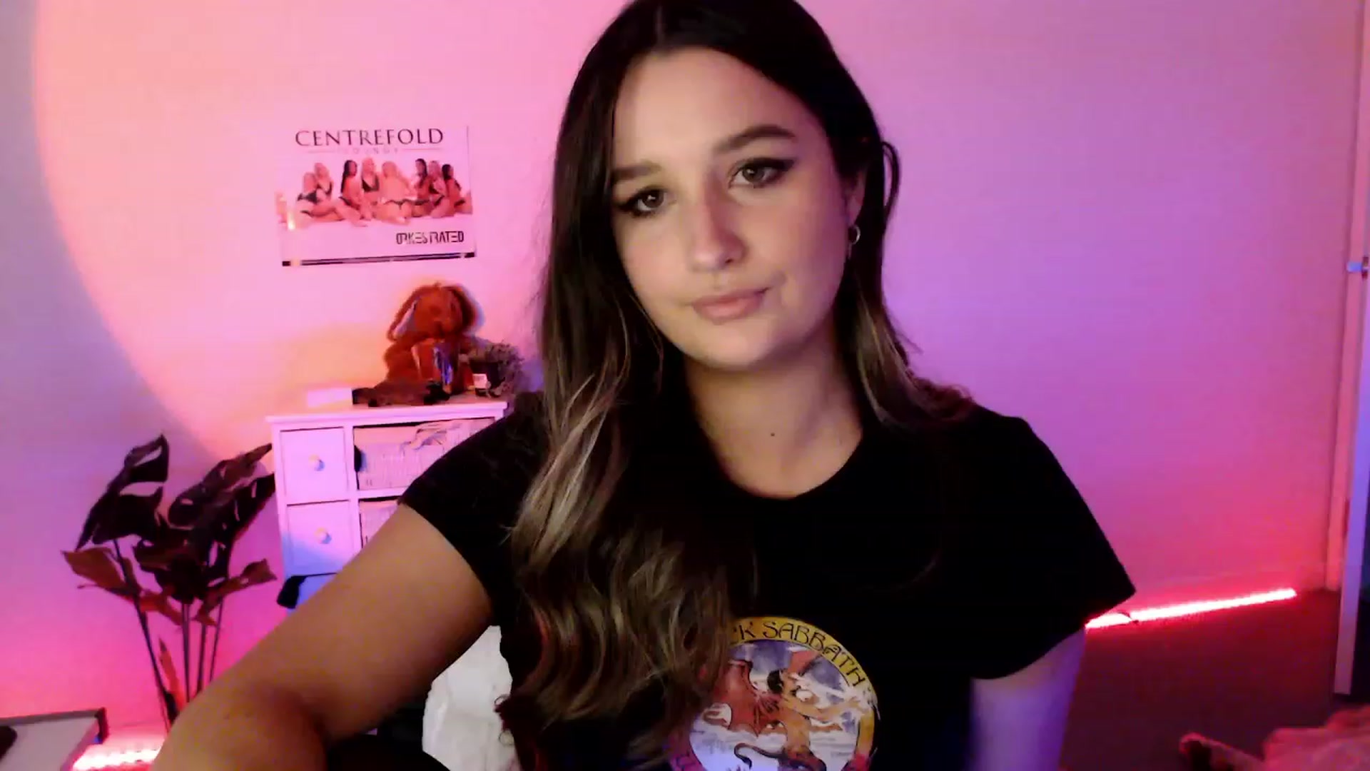 Gallery image thumbnail from StonksRoom's myfreecams stream on, 08/25/2023, 08:32 image 8 of 20