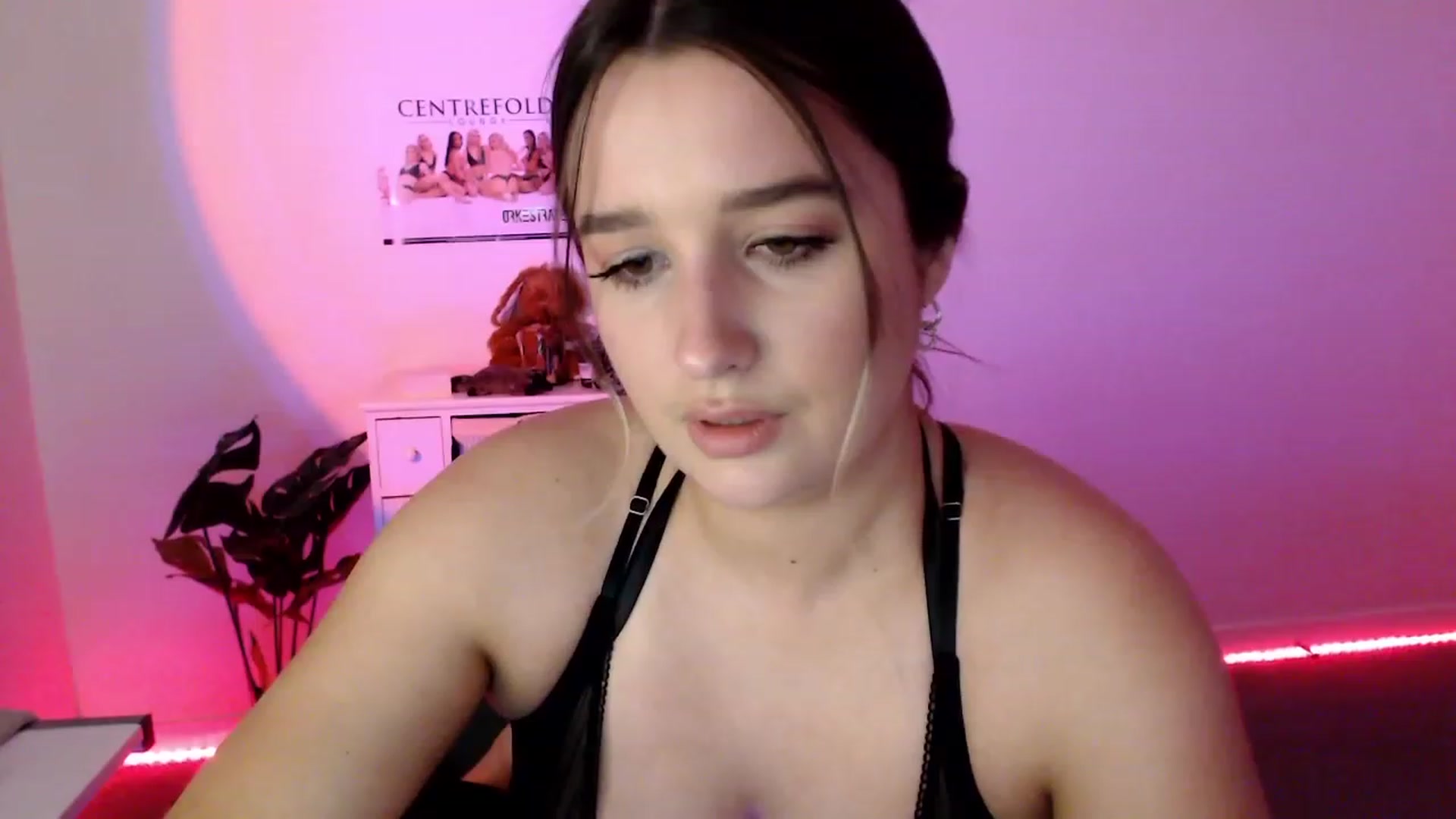 Gallery image thumbnail from StonksRoom's myfreecams stream on, 08/26/2023, 10:13 image 2 of 20