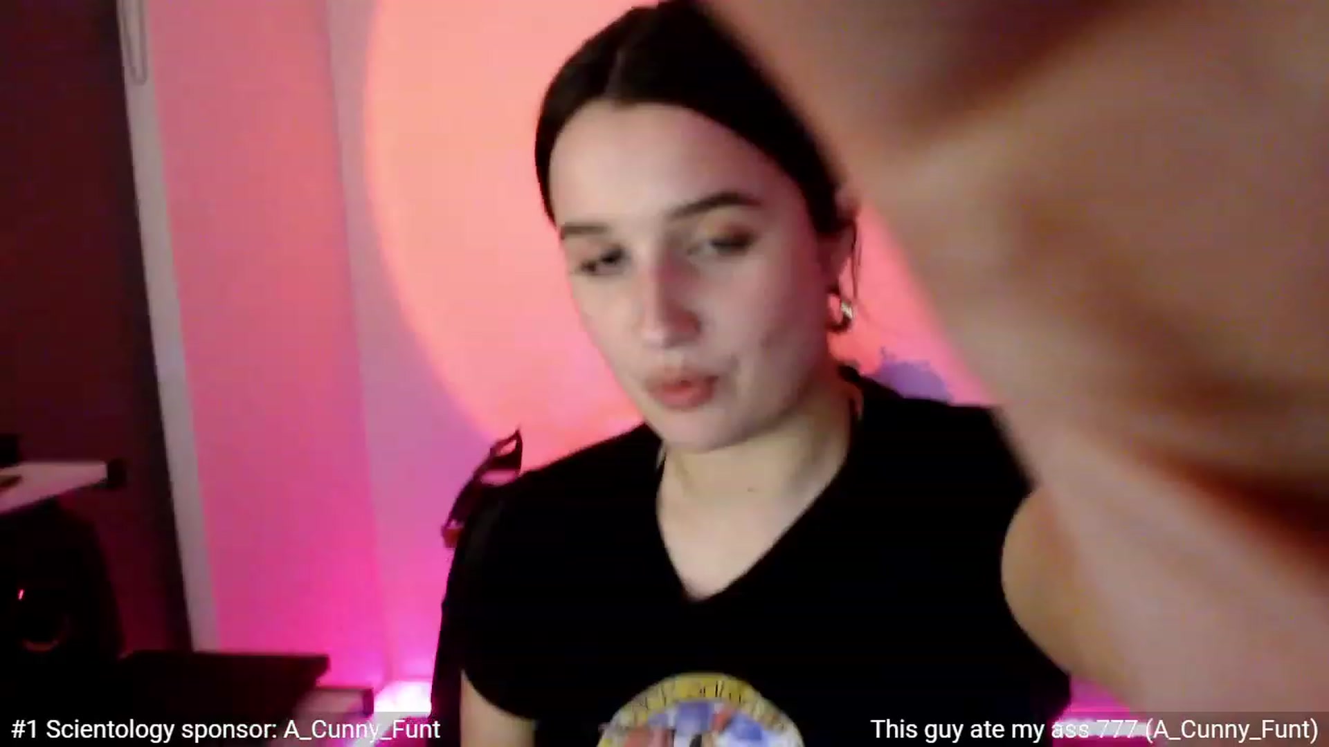Gallery image thumbnail from StonksRoom's myfreecams stream on, 09/01/2023, 14:25 image 14 of 20