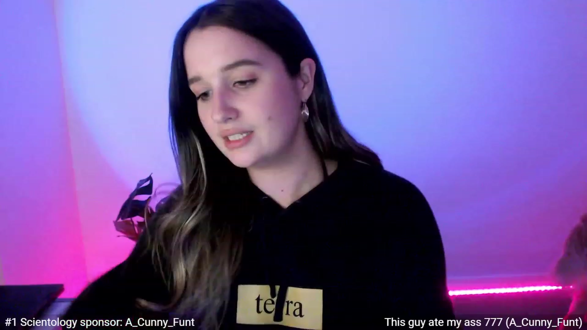 Gallery image thumbnail from StonksRoom's myfreecams stream on, 09/01/2023, 14:25 image 18 of 20