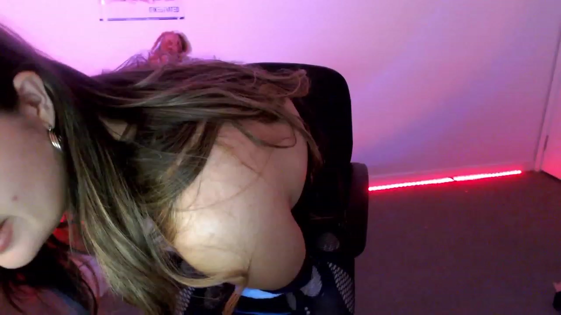 Gallery image thumbnail from StonksRoom's myfreecams stream on, 09/08/2023, 12:25 image 8 of 20