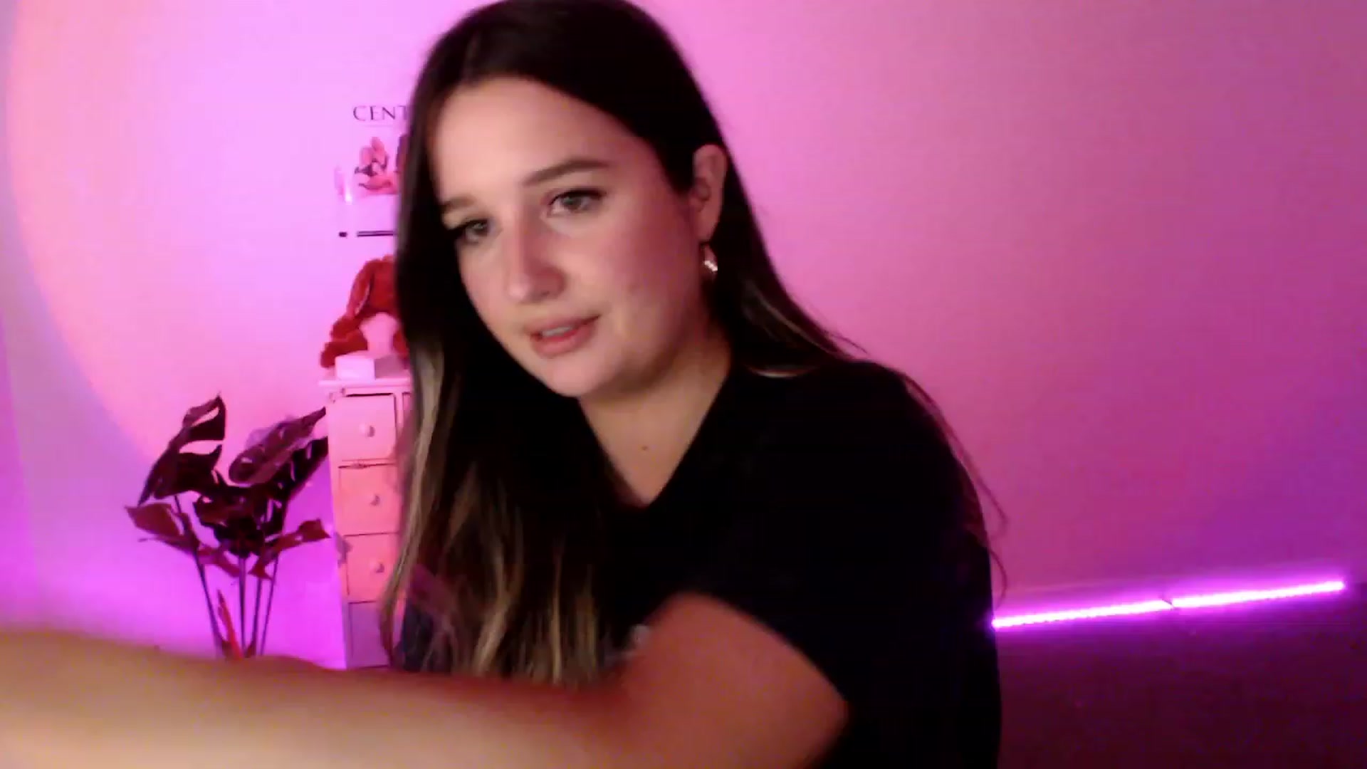 Gallery image thumbnail from StonksRoom's myfreecams stream on, 09/09/2023, 09:29 image 11 of 20