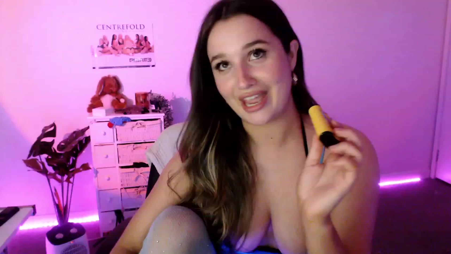 Gallery image thumbnail from StonksRoom's myfreecams stream on, 09/09/2023, 10:49 image 4 of 20