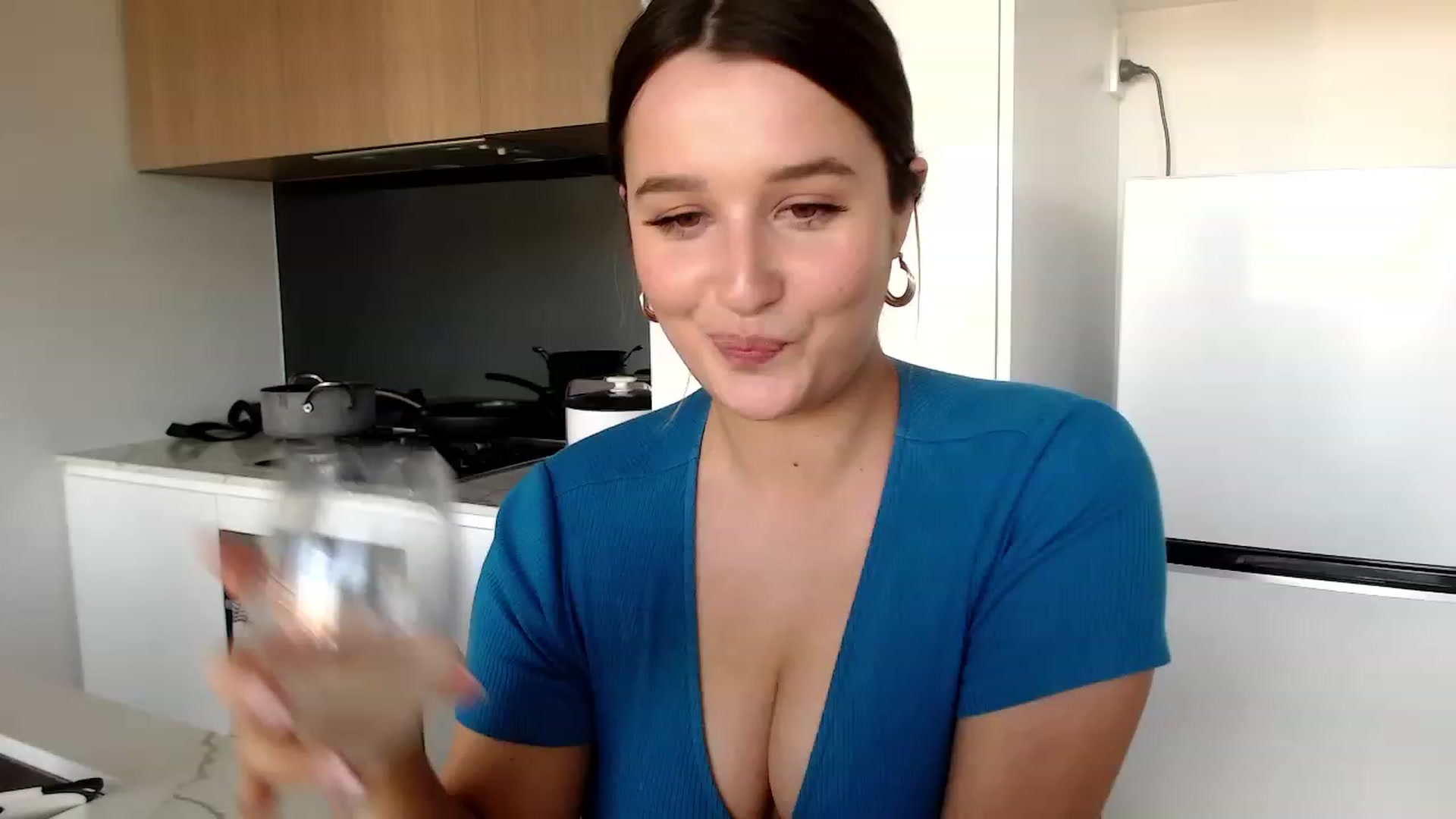 Gallery image thumbnail from StonksRoom's myfreecams stream on, 09/12/2023, 09:22 image 11 of 20