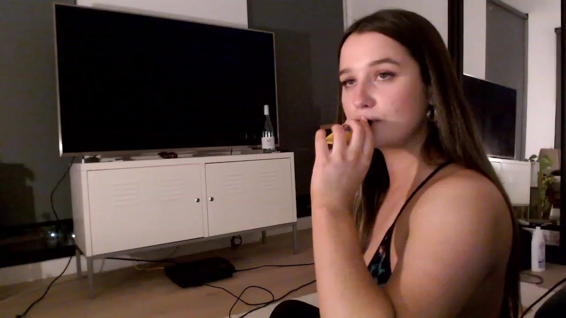 Gallery image thumbnail from StonksRoom's myfreecams stream on, 09/12/2023, 10:32 image 5 of 20