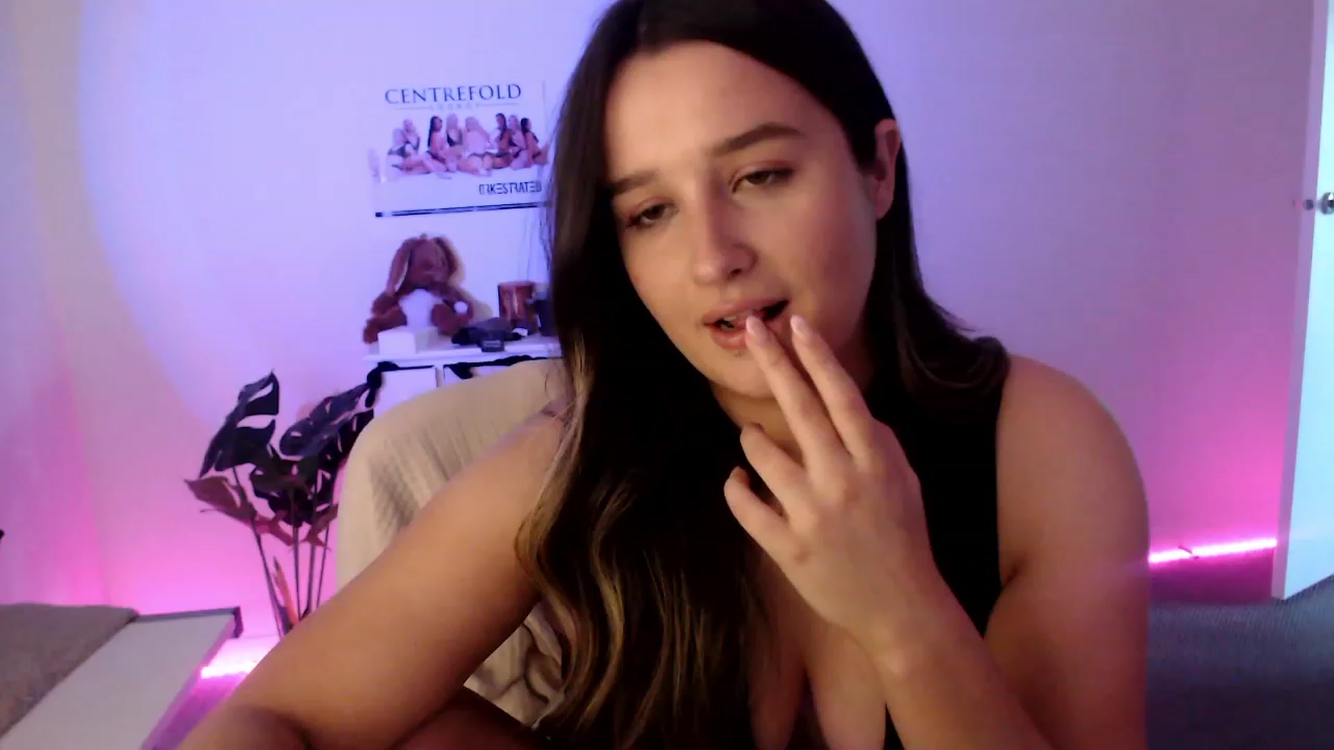 Gallery image thumbnail from StonksRoom's myfreecams stream on, 09/17/2023, 07:36 image 14 of 20