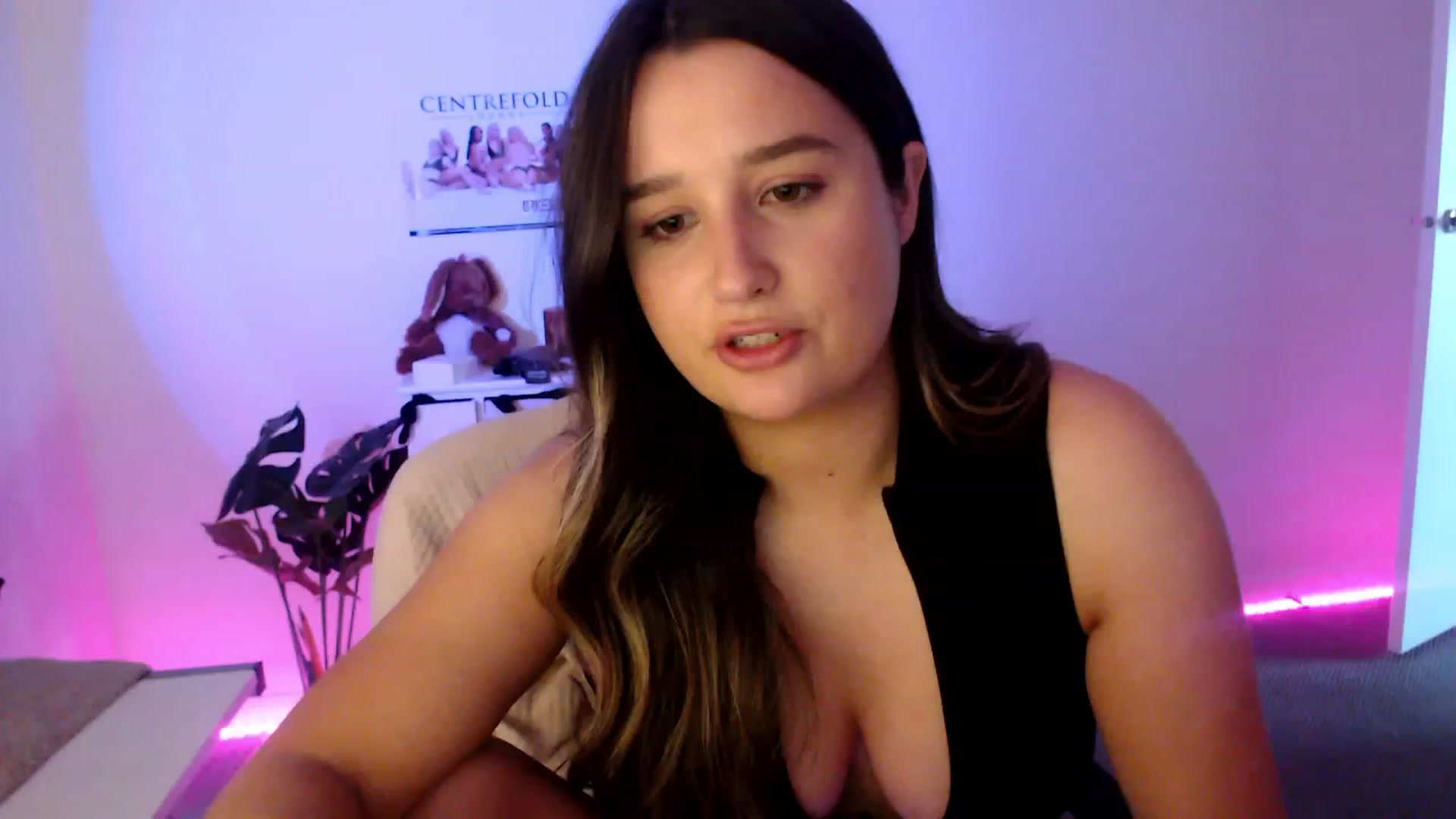 Gallery image thumbnail from StonksRoom's myfreecams stream on, 09/17/2023, 07:36 image 13 of 20