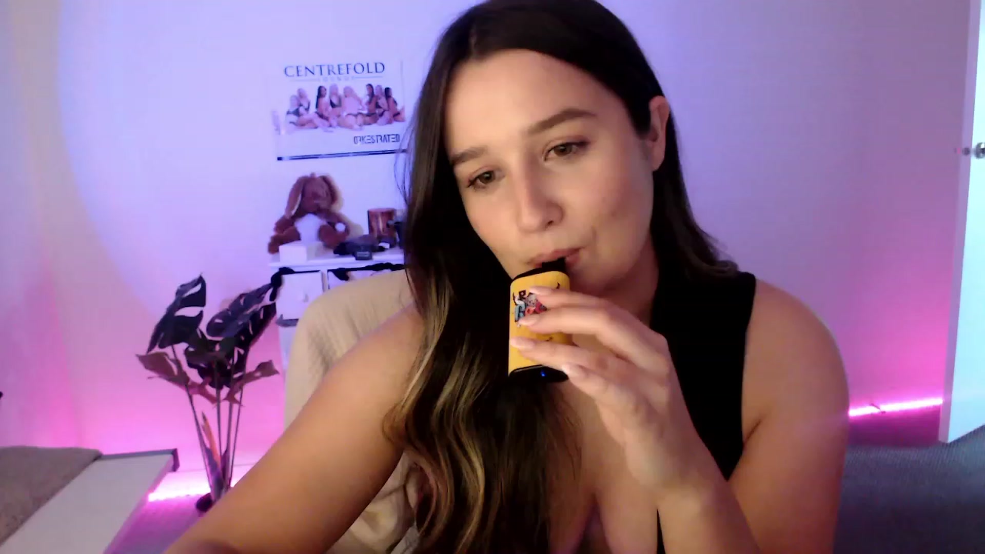 Gallery image thumbnail from StonksRoom's myfreecams stream on, 09/17/2023, 07:36 image 9 of 20