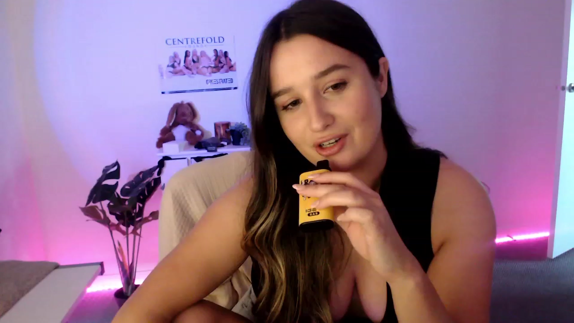 Gallery image thumbnail from StonksRoom's myfreecams stream on, 09/17/2023, 07:36 image 5 of 20