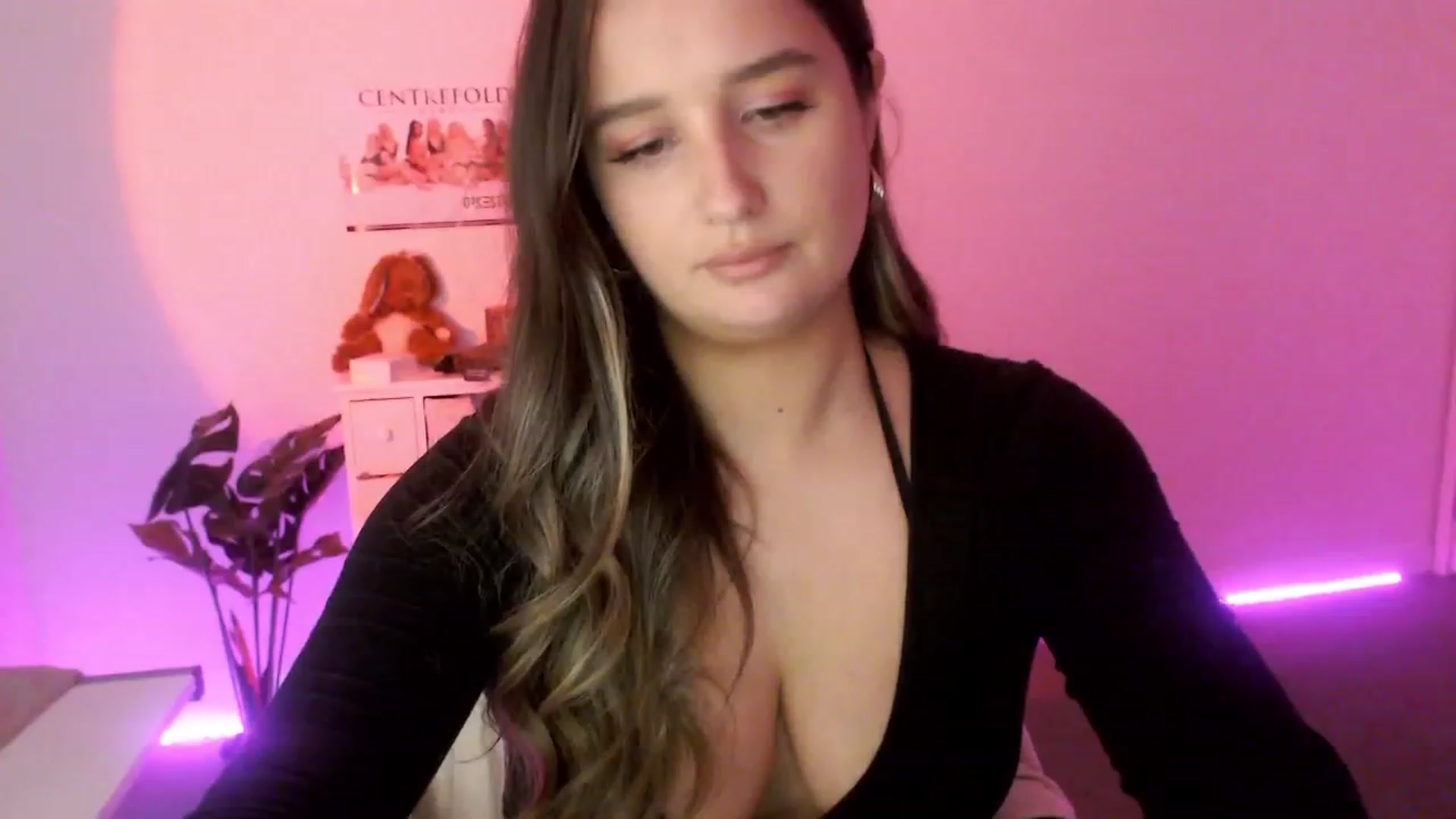 Gallery image thumbnail from StonksRoom's myfreecams stream on, 09/23/2023, 08:13 image 20 of 20