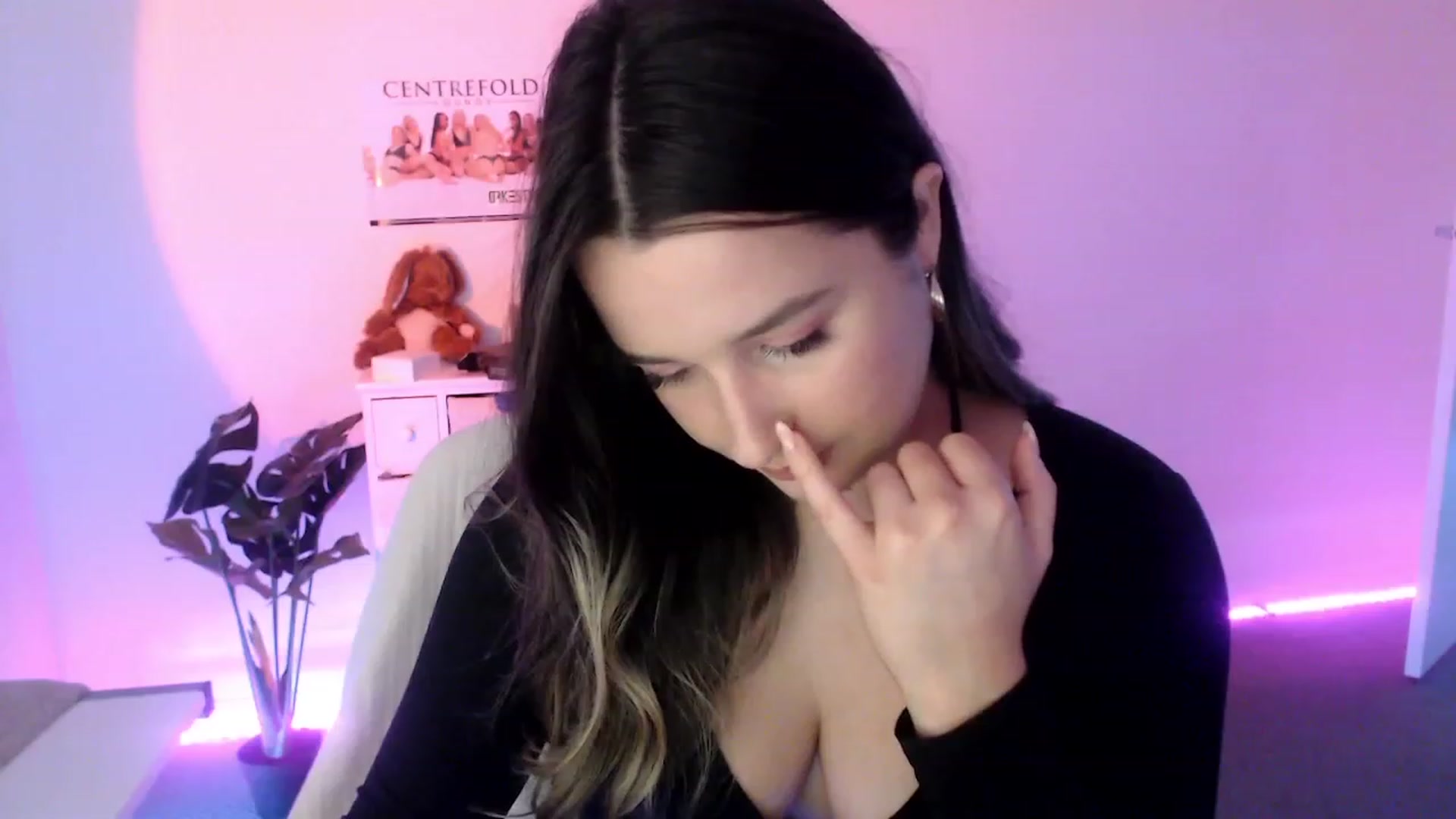 Gallery image thumbnail from StonksRoom's myfreecams stream on, 09/23/2023, 08:13 image 4 of 20