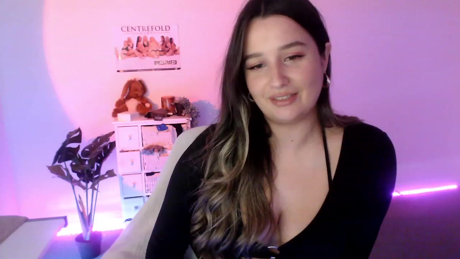 Gallery image thumbnail from StonksRoom's myfreecams stream on, 09/23/2023, 08:13 image 5 of 20