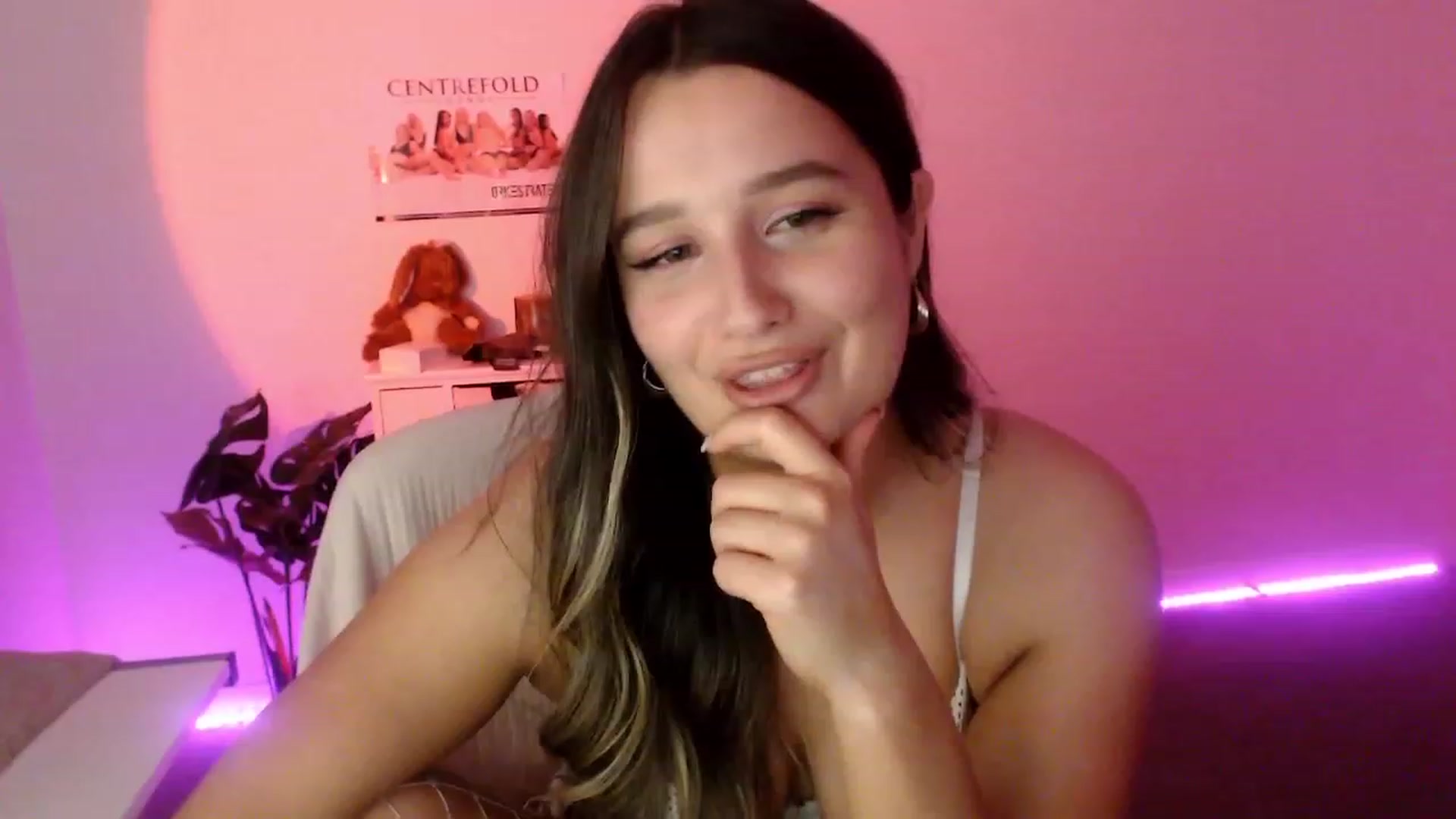 Gallery image thumbnail from StonksRoom's myfreecams stream on, 09/23/2023, 09:41 image 10 of 20