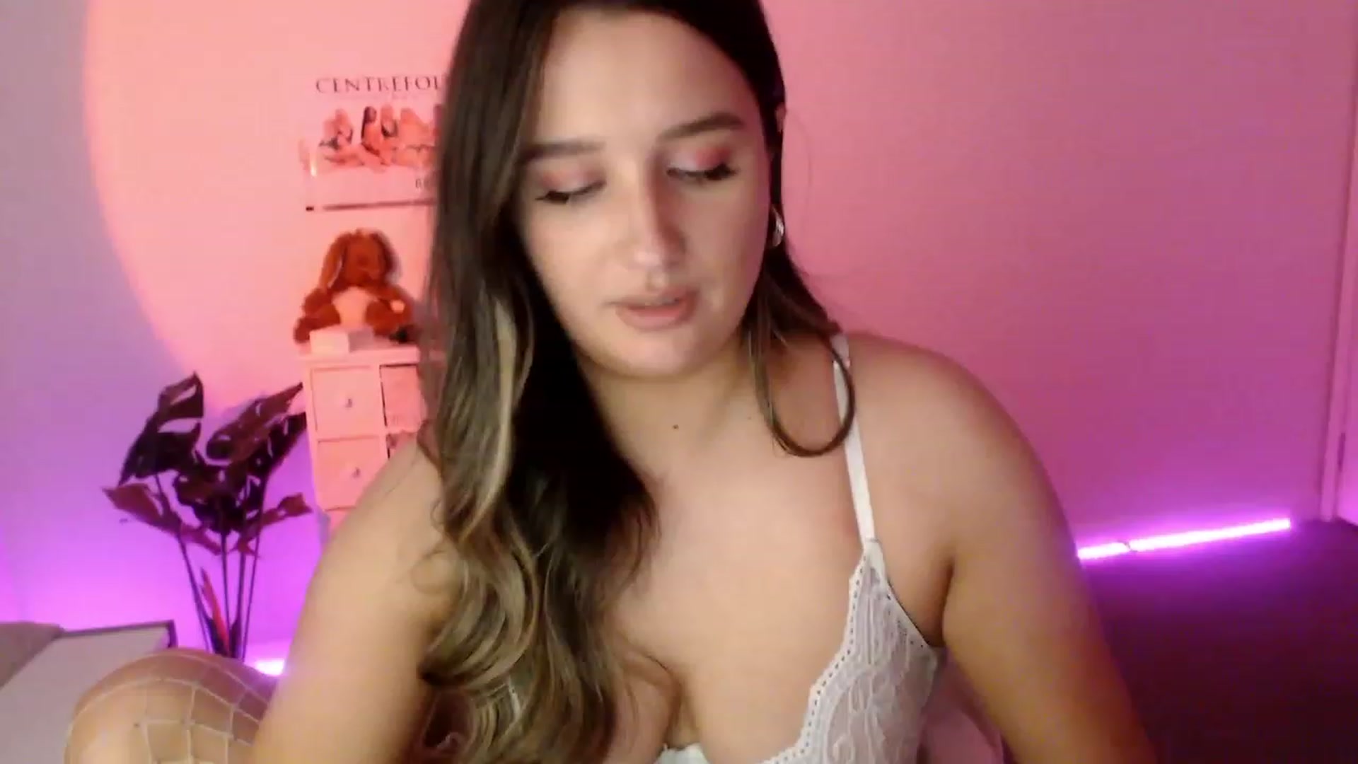 Gallery image thumbnail from StonksRoom's myfreecams stream on, 09/23/2023, 09:41 image 16 of 20