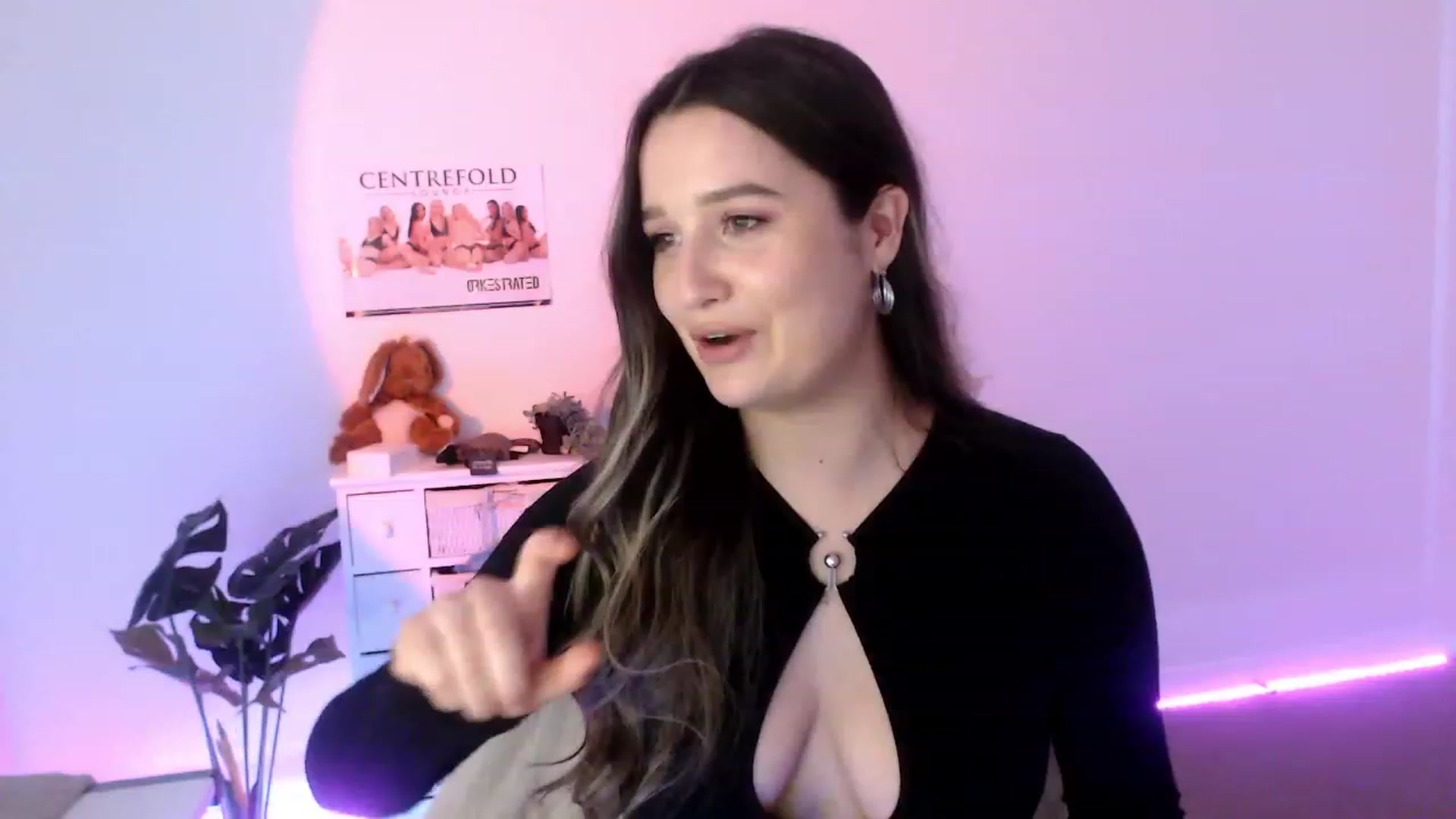Gallery image thumbnail from StonksRoom's myfreecams stream on, 09/29/2023, 07:15 image 4 of 20