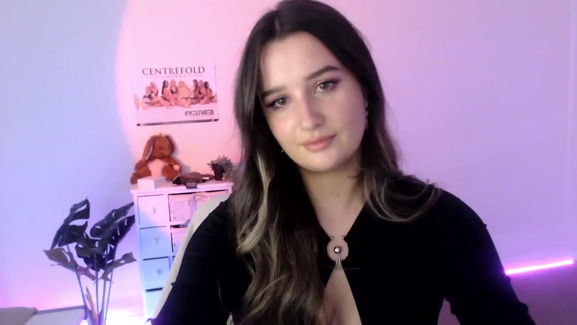 Gallery image thumbnail from StonksRoom's myfreecams stream on, 09/29/2023, 07:15 image 1 of 20
