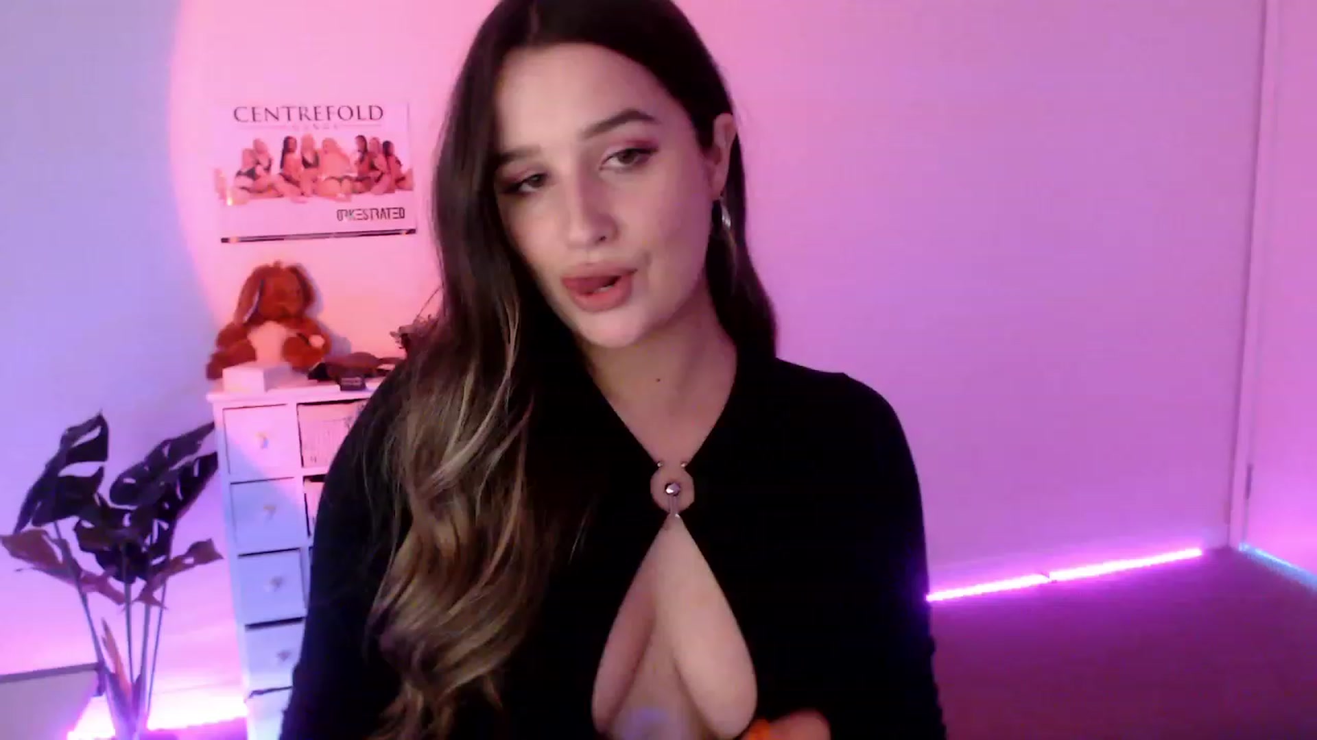 Gallery image thumbnail from StonksRoom's myfreecams stream on, 09/29/2023, 07:15 image 20 of 20