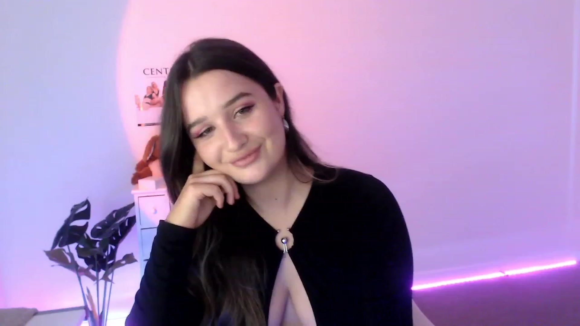 Gallery image thumbnail from StonksRoom's myfreecams stream on, 09/29/2023, 07:15 image 5 of 20
