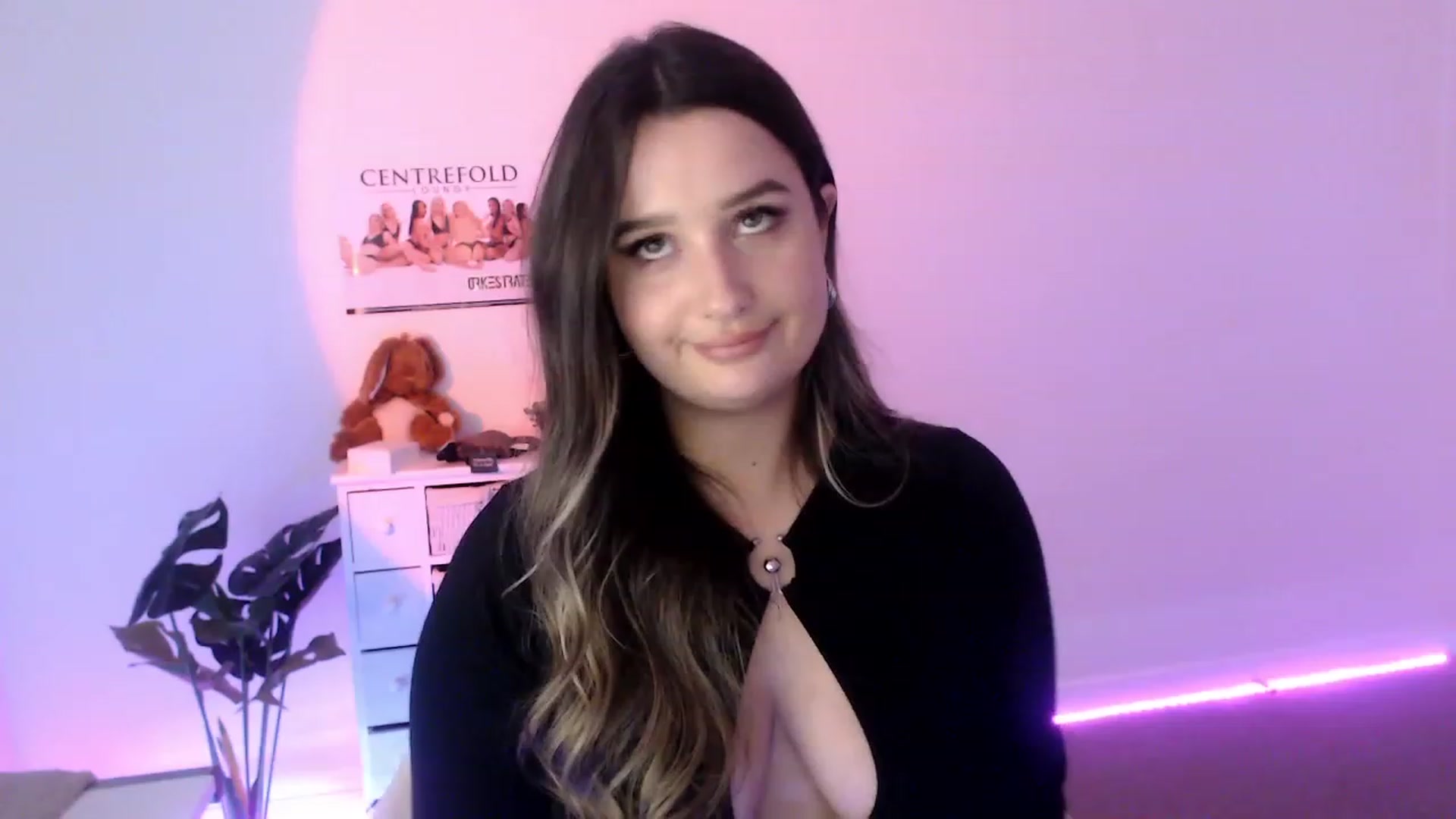 Gallery image thumbnail from StonksRoom's myfreecams stream on, 09/29/2023, 07:15 image 9 of 20