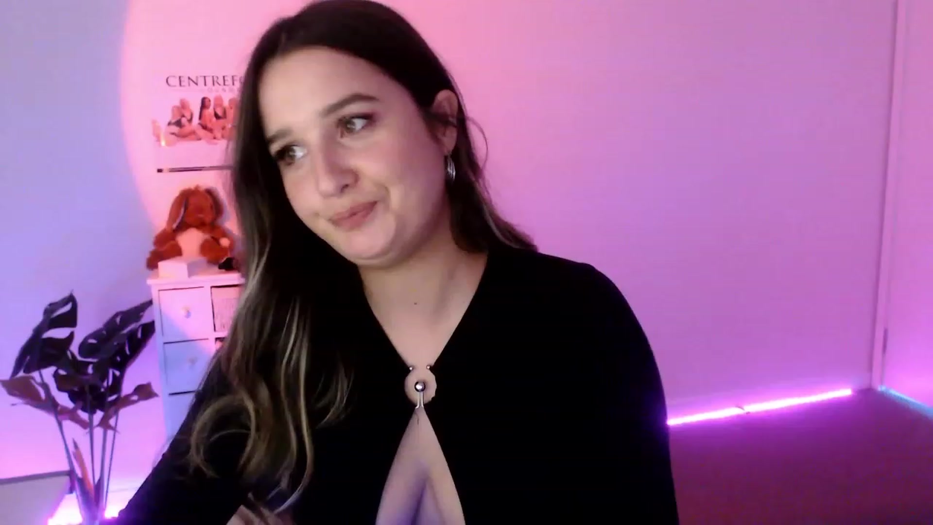 Gallery image thumbnail from StonksRoom's myfreecams stream on, 09/29/2023, 10:17 image 1 of 20