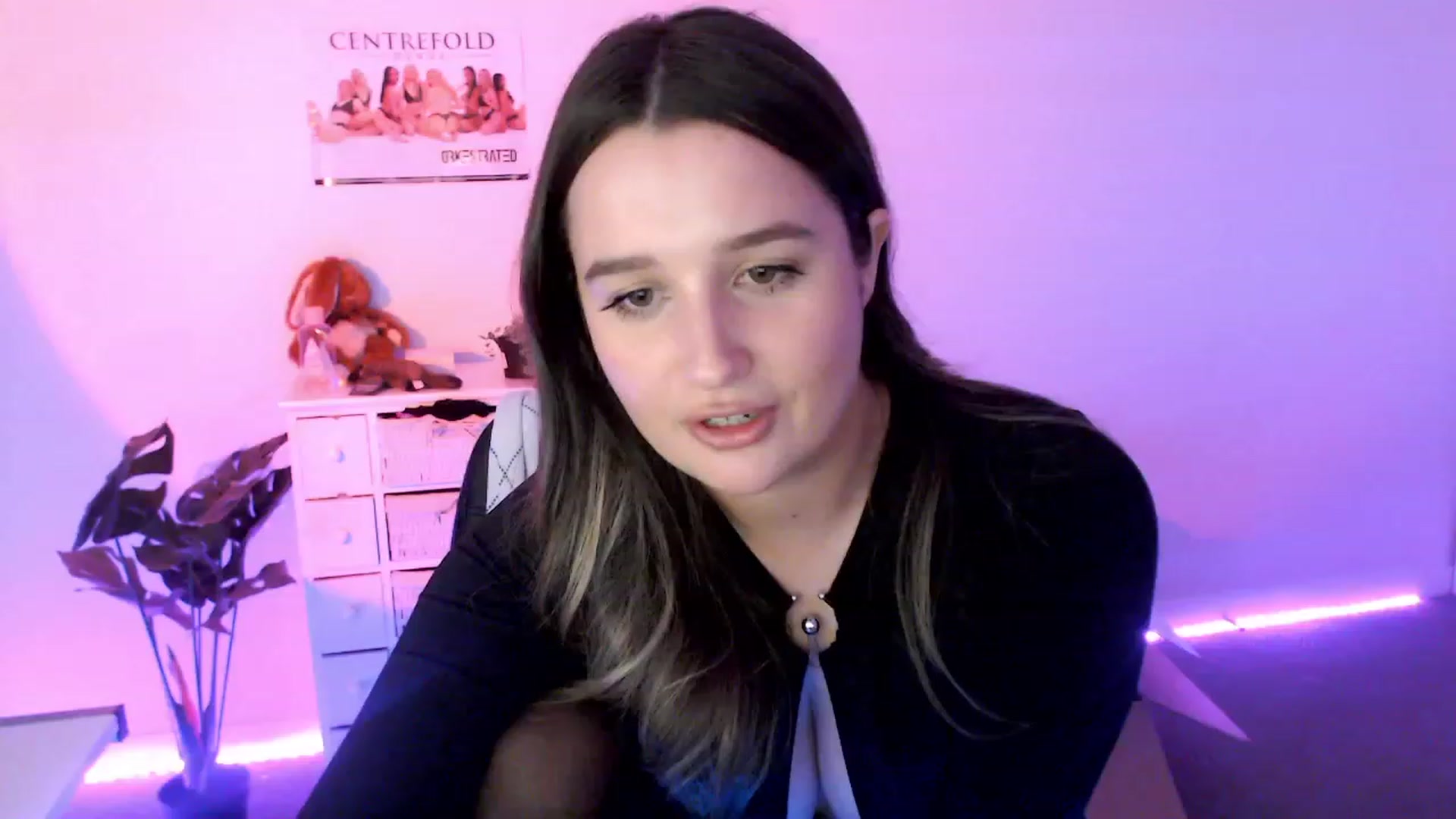 Gallery image thumbnail from StonksRoom's myfreecams stream on, 10/05/2023, 10:49 image 9 of 20