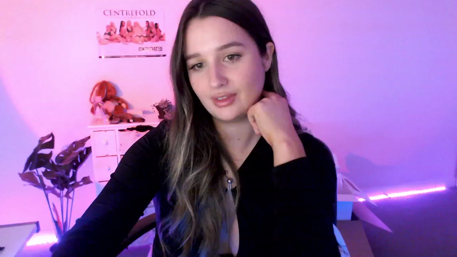 Gallery image thumbnail from StonksRoom's myfreecams stream on, 10/05/2023, 10:49 image 2 of 20