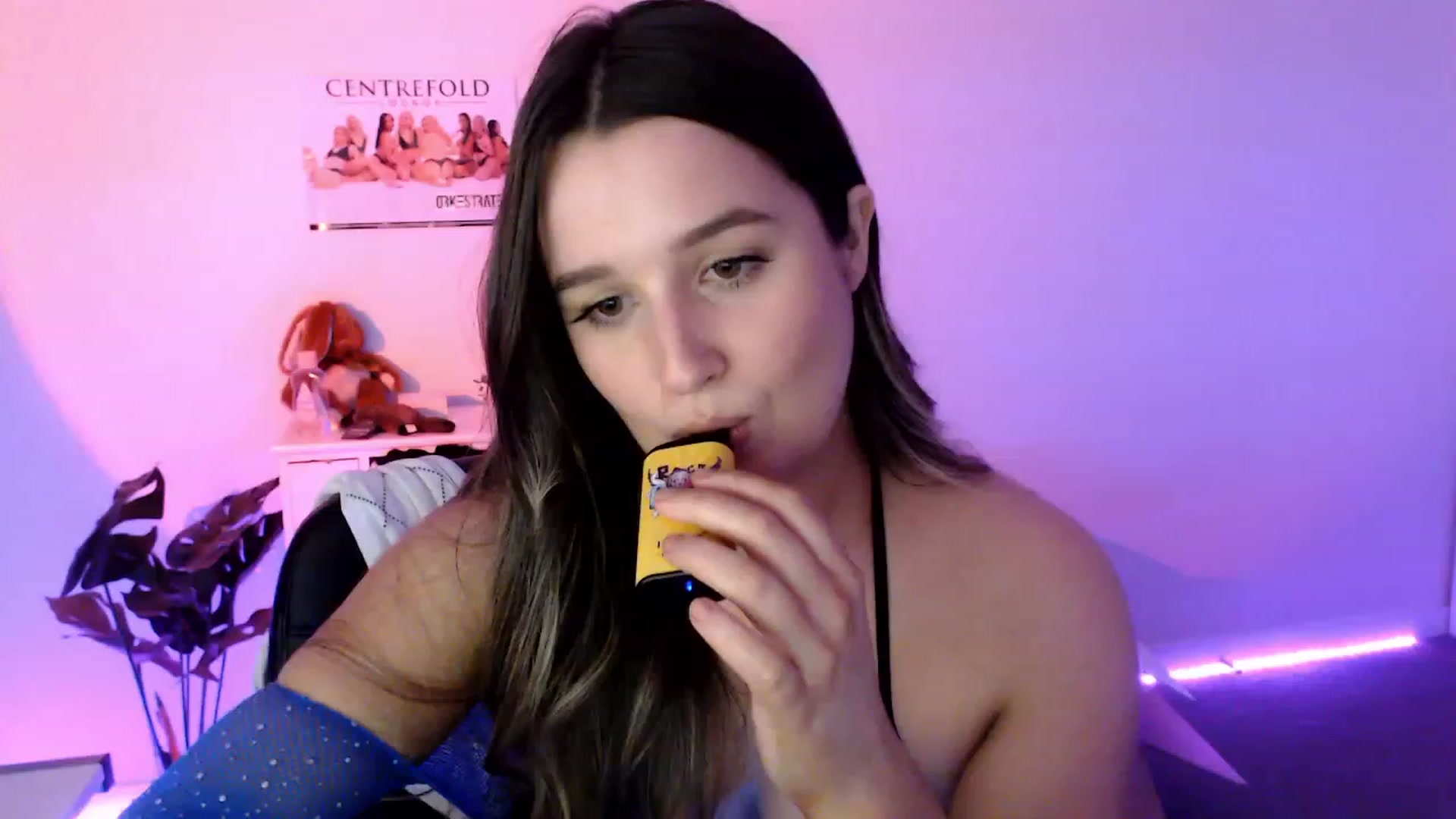 Gallery image thumbnail from StonksRoom's myfreecams stream on, 10/05/2023, 10:49 image 14 of 20