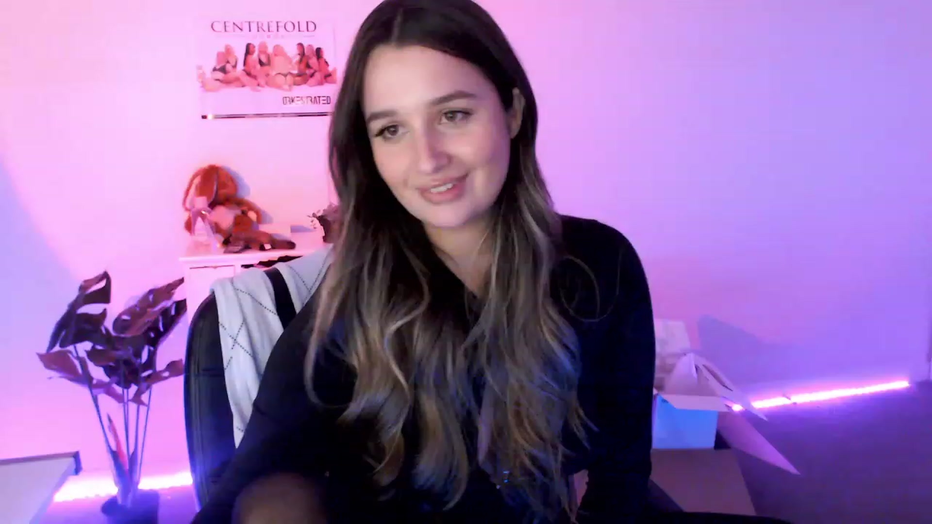 Gallery image thumbnail from StonksRoom's myfreecams stream on, 10/05/2023, 10:49 image 6 of 20