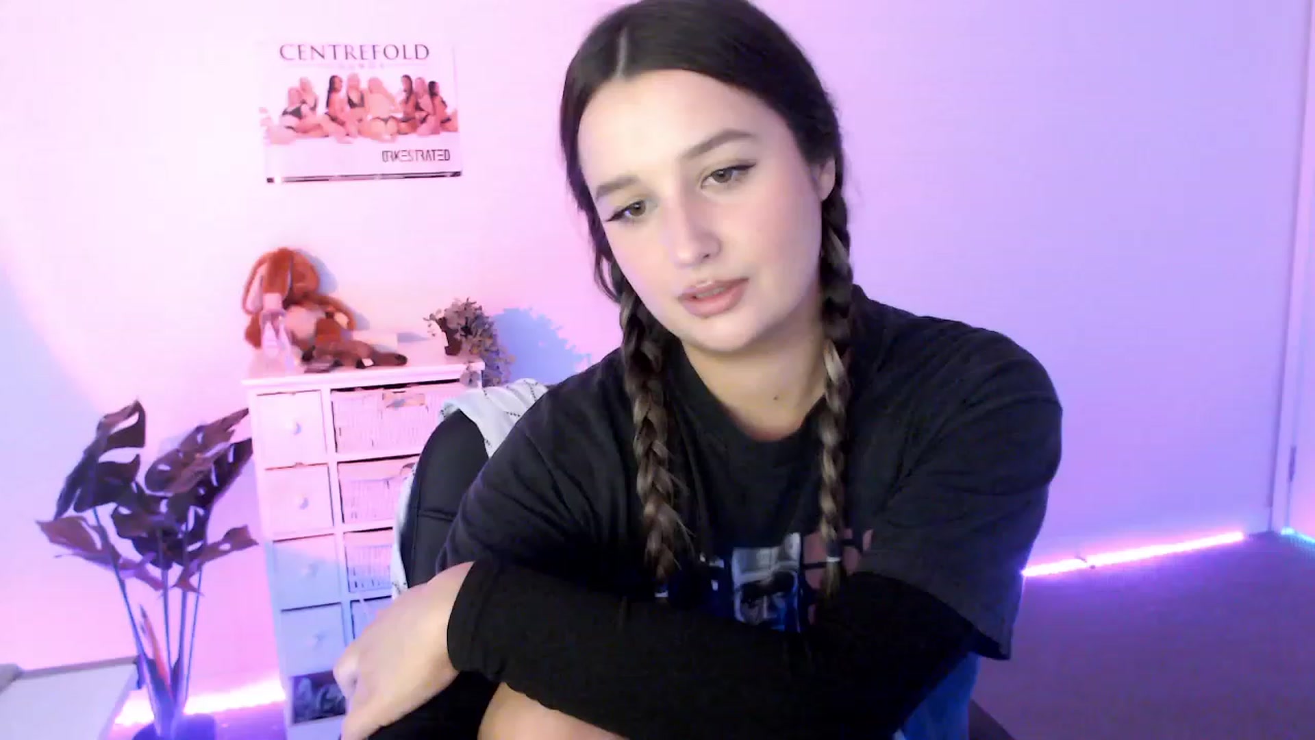 Gallery image thumbnail from StonksRoom's myfreecams stream on, 10/06/2023, 07:16 image 1 of 20