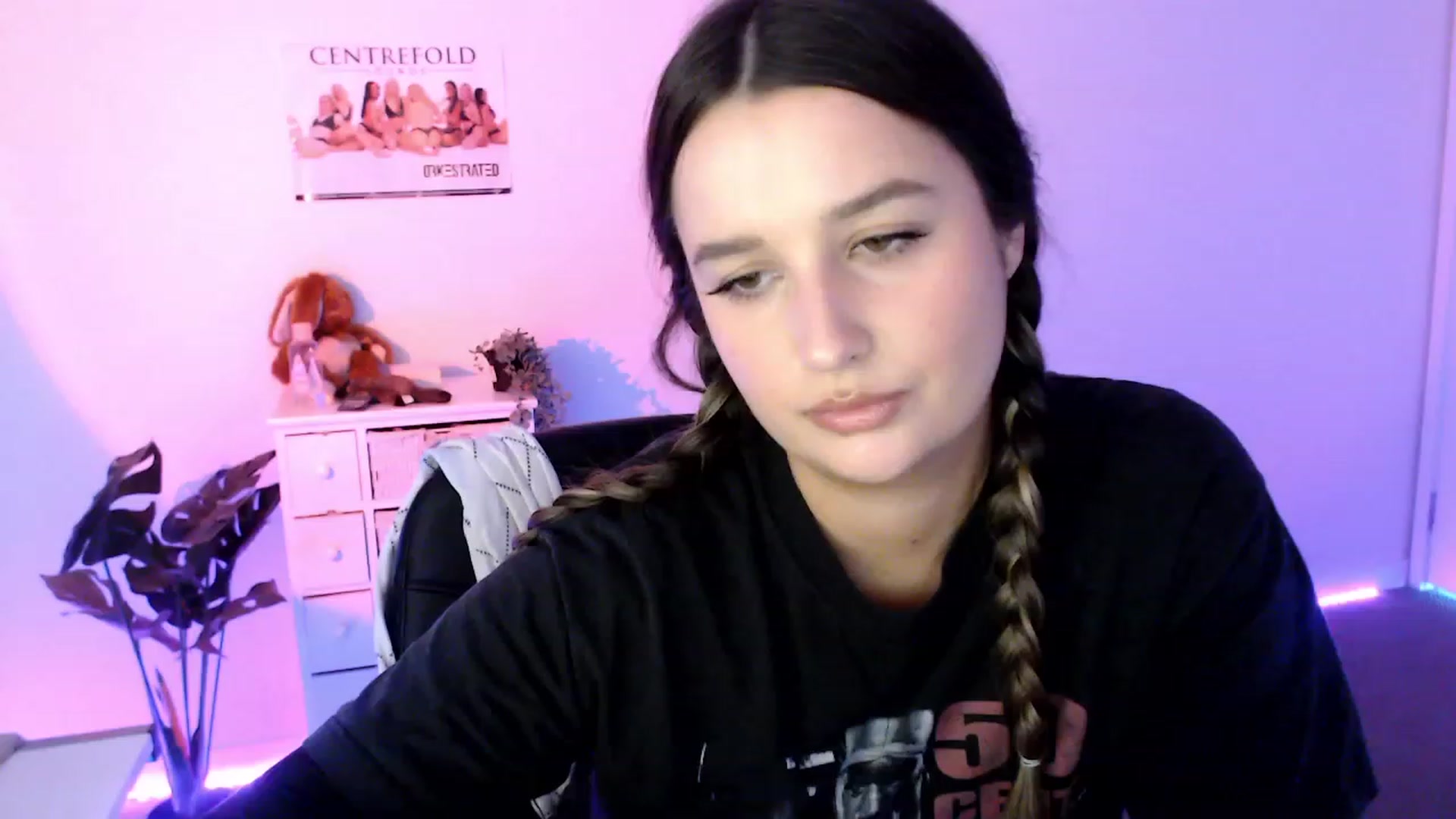 Gallery image thumbnail from StonksRoom's myfreecams stream on, 10/06/2023, 07:16 image 11 of 20