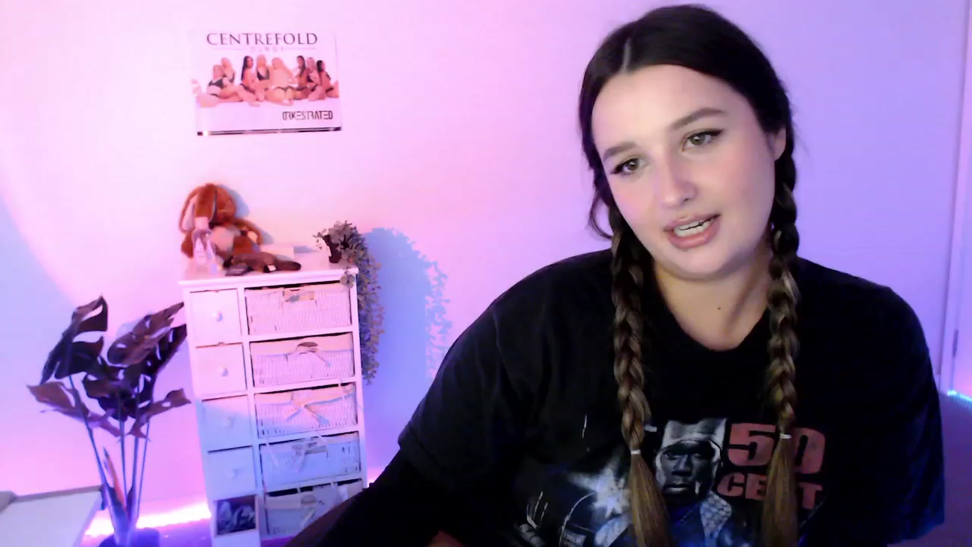 Gallery image thumbnail from StonksRoom's myfreecams stream on, 10/06/2023, 07:16 image 18 of 20