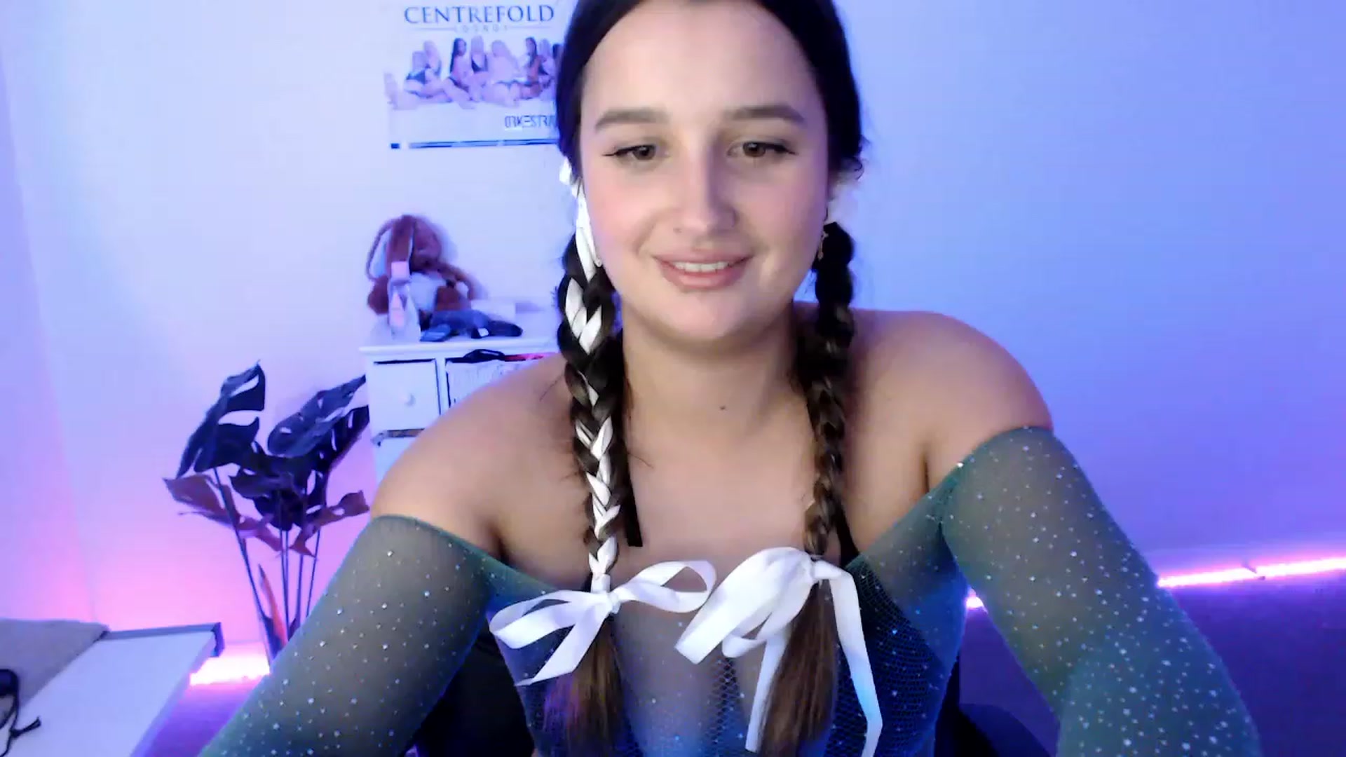 Gallery image thumbnail from StonksRoom's myfreecams stream on, 10/12/2023, 10:51 image 20 of 20