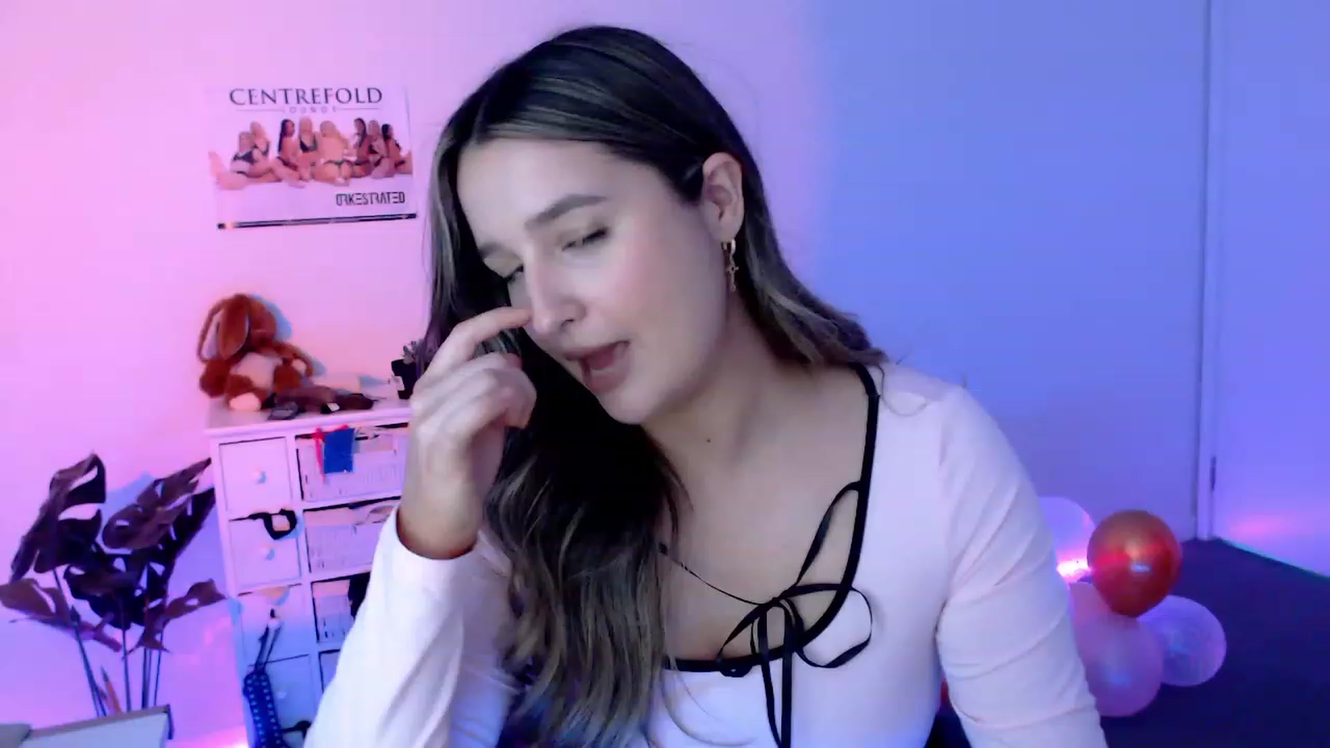 Gallery image thumbnail from StonksRoom's myfreecams stream on, 10/27/2023, 07:43 image 2 of 20