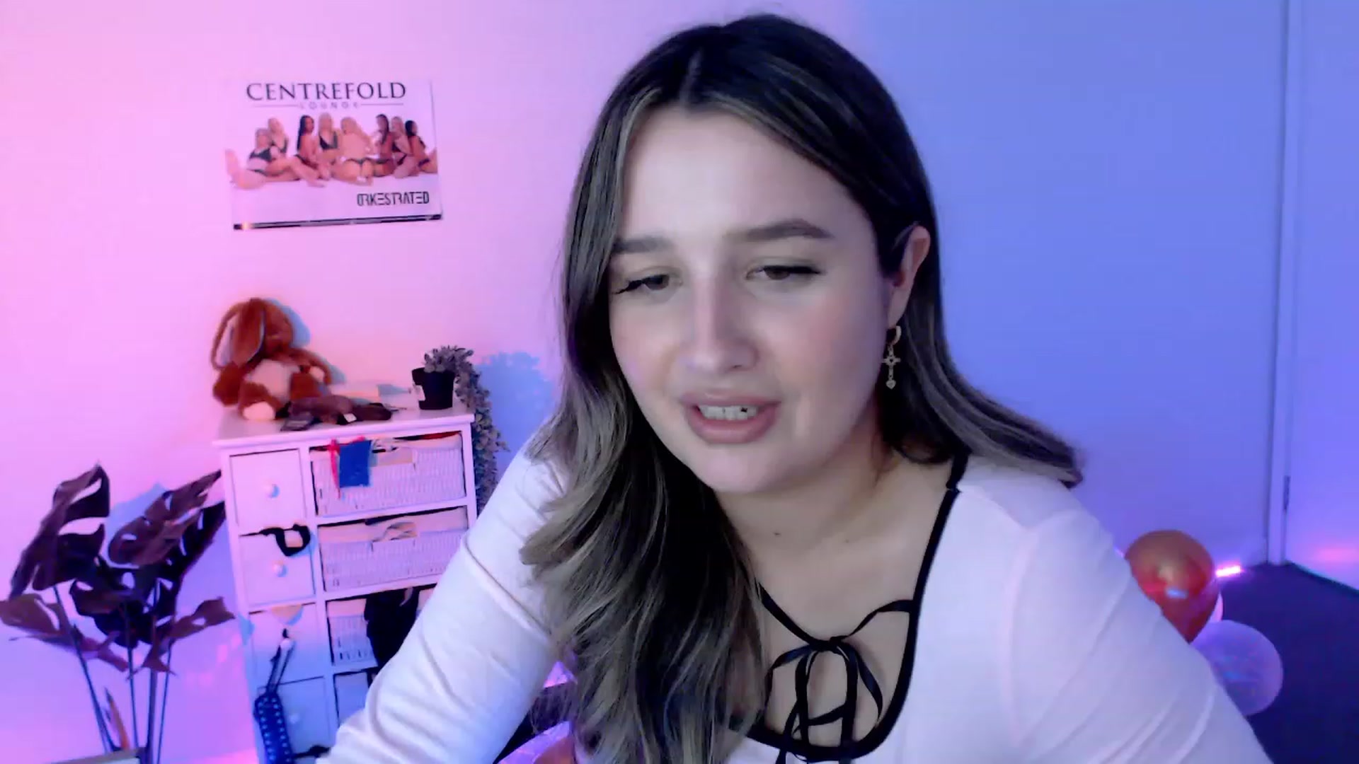 Gallery image thumbnail from StonksRoom's myfreecams stream on, 10/27/2023, 07:43 image 14 of 20