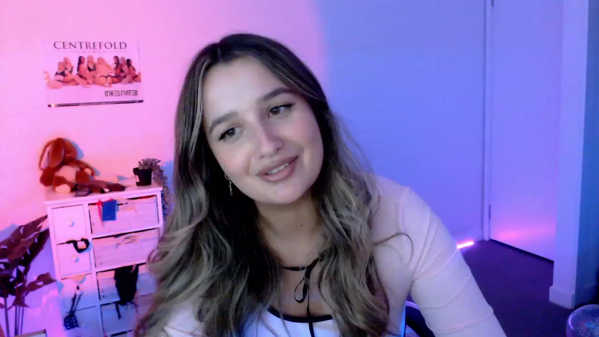 Gallery image thumbnail from StonksRoom's myfreecams stream on, 10/27/2023, 09:39 image 1 of 20