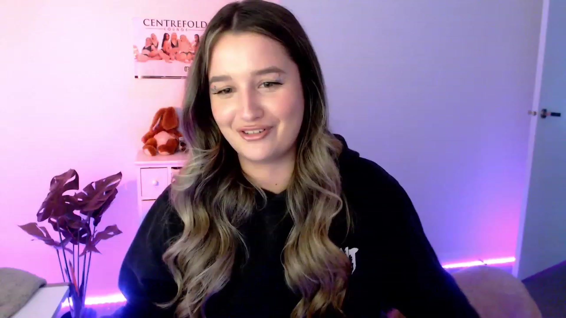 Gallery image thumbnail from StonksRoom's myfreecams stream on, 11/03/2023, 08:04 image 8 of 20