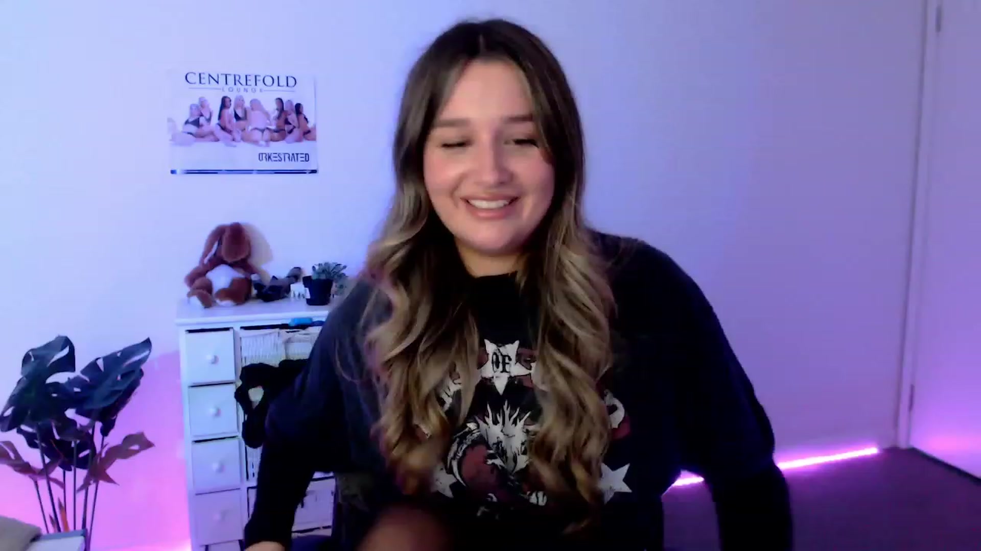 Gallery image thumbnail from StonksRoom's myfreecams stream on, 11/04/2023, 08:32 image 16 of 20