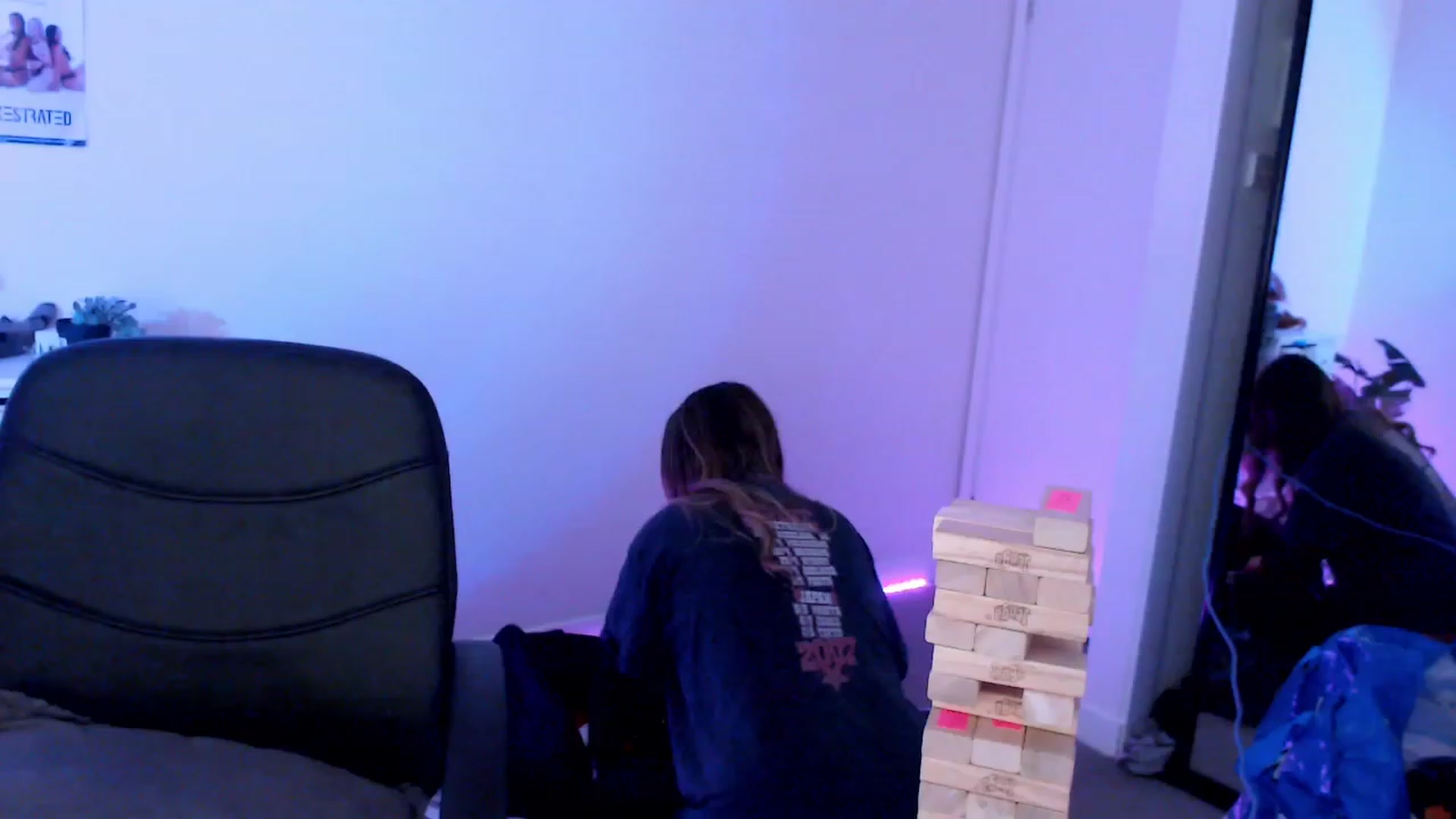 Gallery image thumbnail from StonksRoom's myfreecams stream on, 11/04/2023, 09:44 image 7 of 20