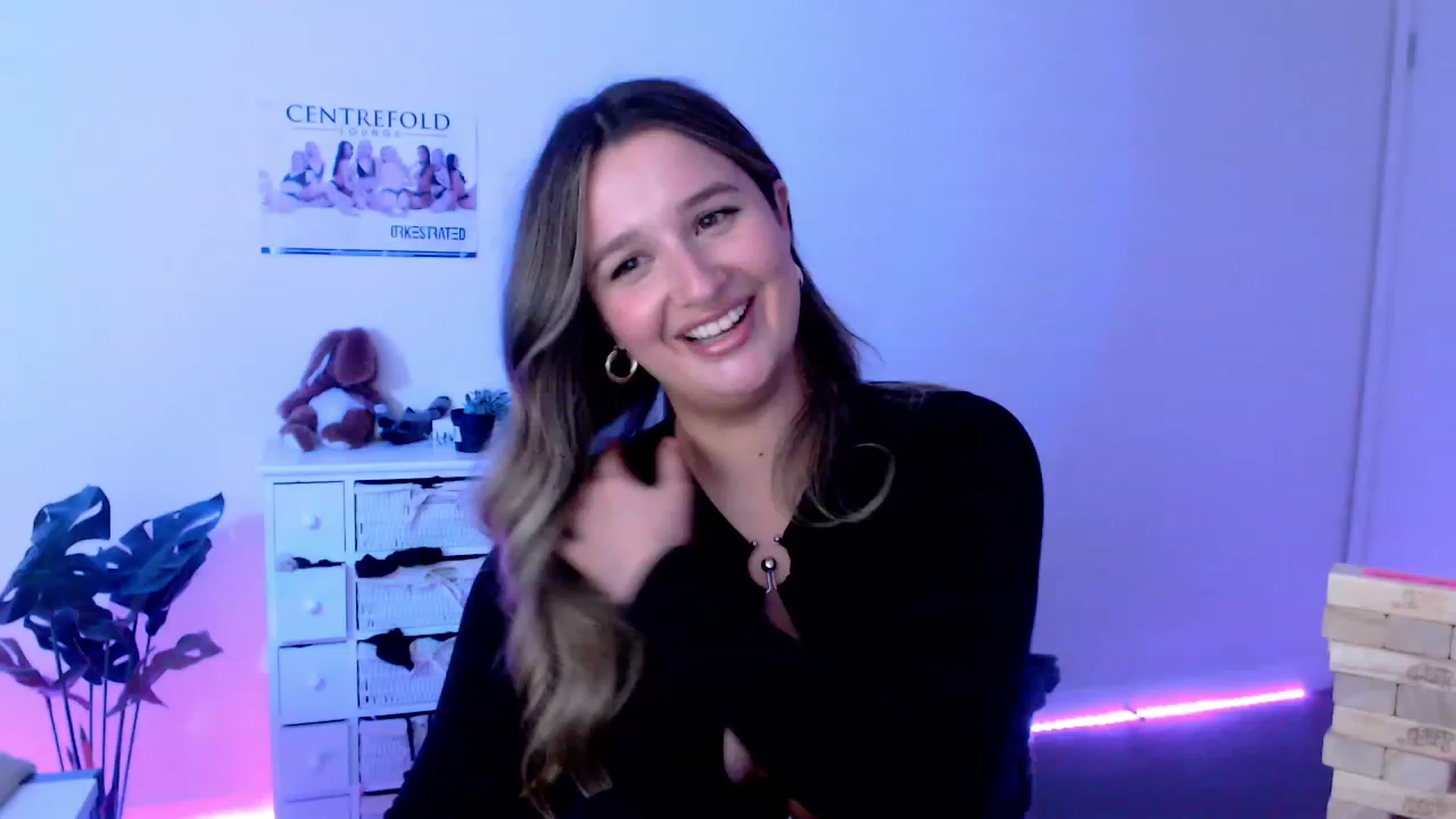 Gallery image thumbnail from StonksRoom's myfreecams stream on, 11/04/2023, 09:44 image 15 of 20