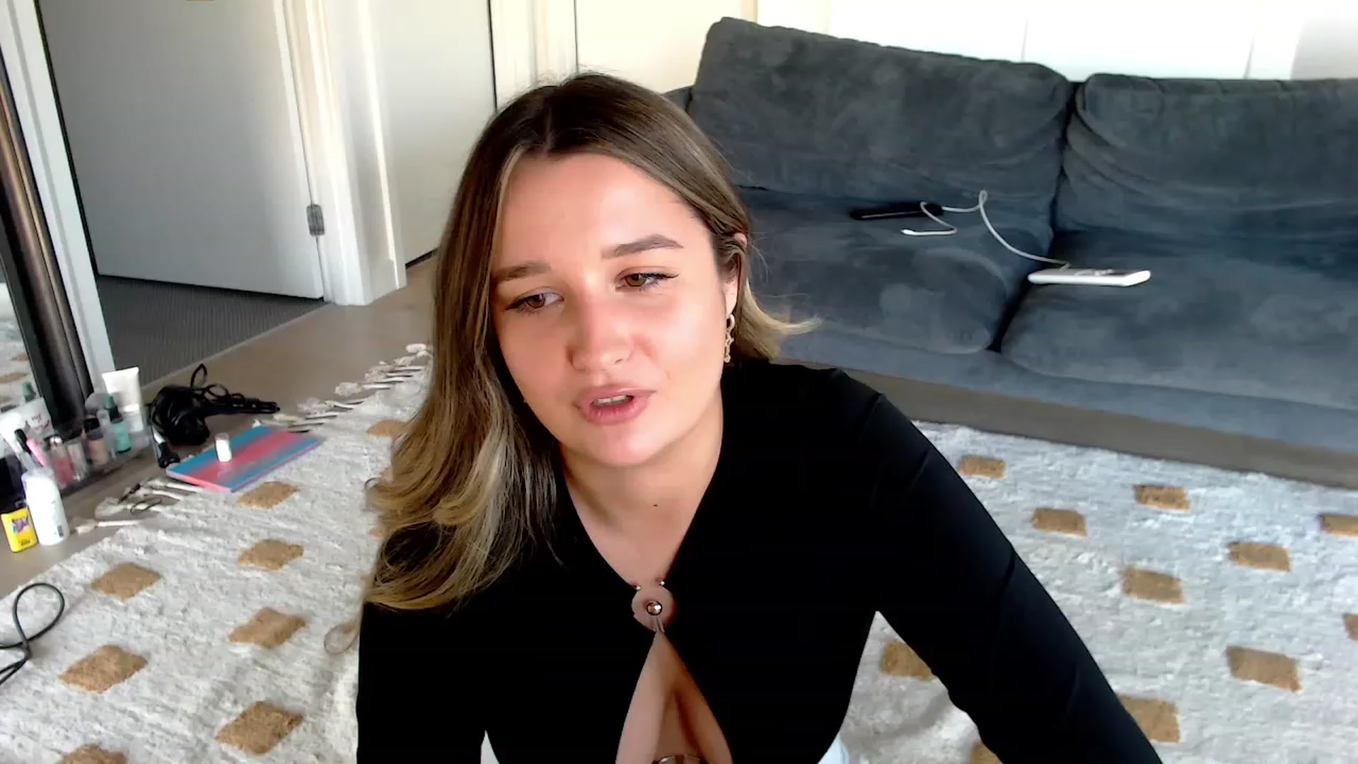 Gallery image thumbnail from StonksRoom's myfreecams stream on, 11/10/2023, 08:43 image 13 of 20