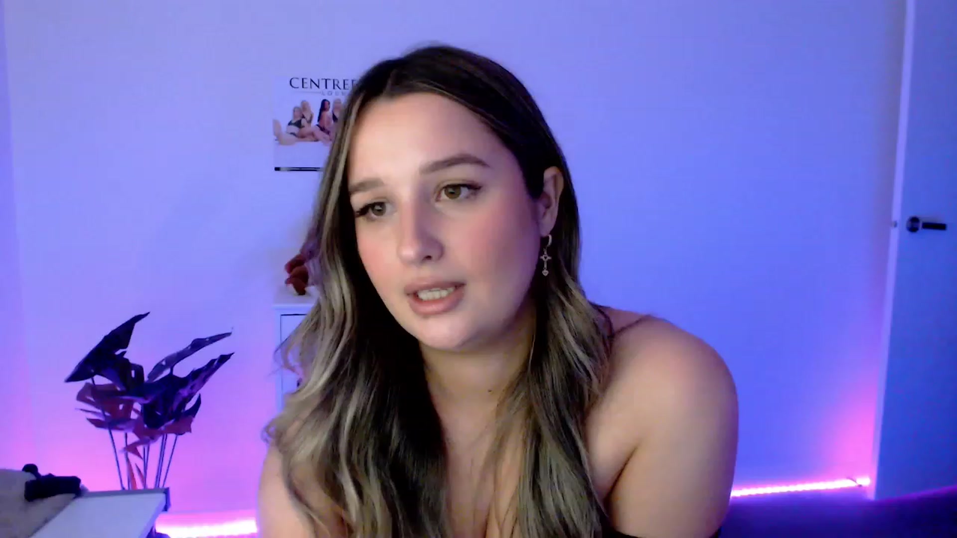 Gallery image thumbnail from StonksRoom's myfreecams stream on, 11/10/2023, 10:11 image 11 of 20