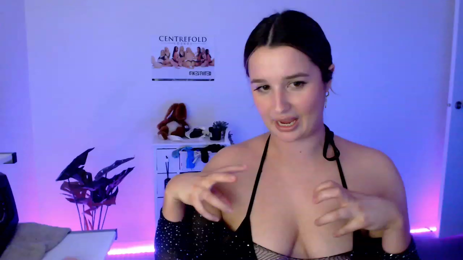 Gallery image thumbnail from StonksRoom's myfreecams stream on, 11/10/2023, 11:26 image 17 of 20