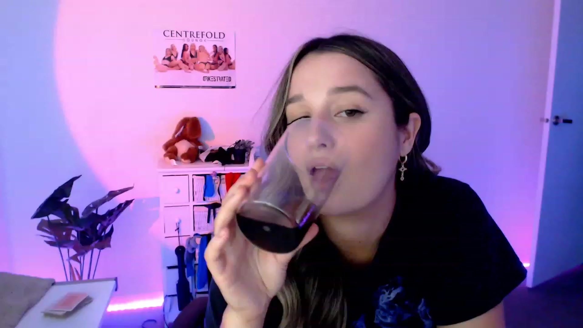 Gallery image thumbnail from StonksRoom's myfreecams stream on, 11/11/2023, 08:38 image 13 of 20