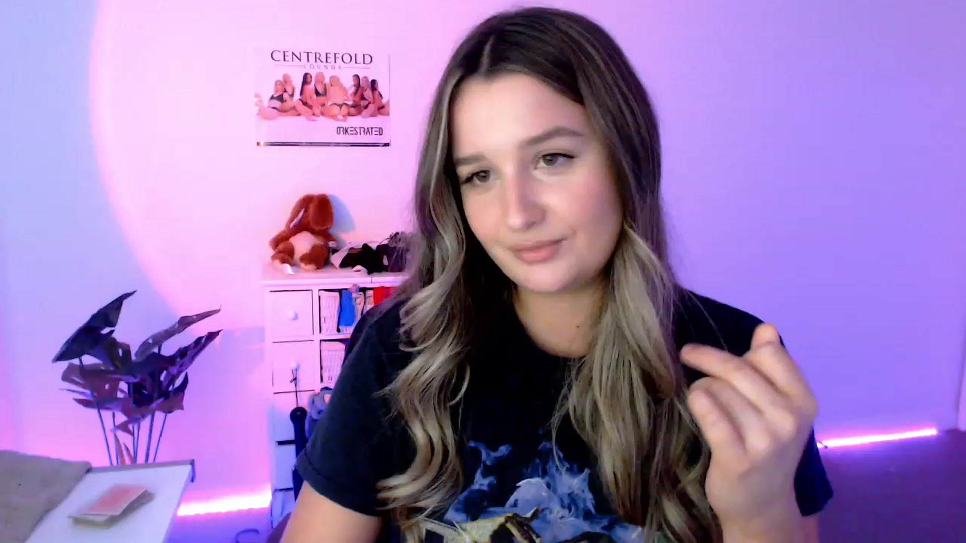 Gallery image thumbnail from StonksRoom's myfreecams stream on, 11/11/2023, 08:38 image 3 of 20