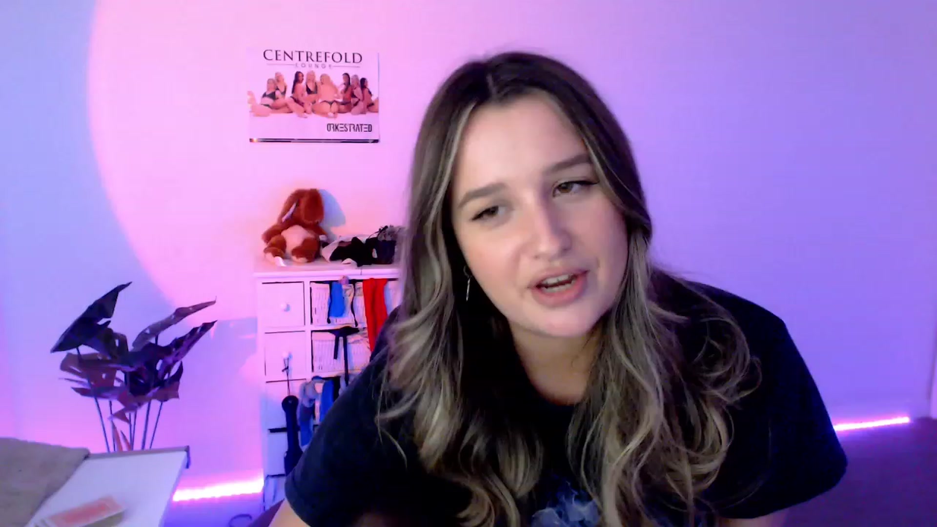 Gallery image thumbnail from StonksRoom's myfreecams stream on, 11/11/2023, 12:04 image 1 of 20