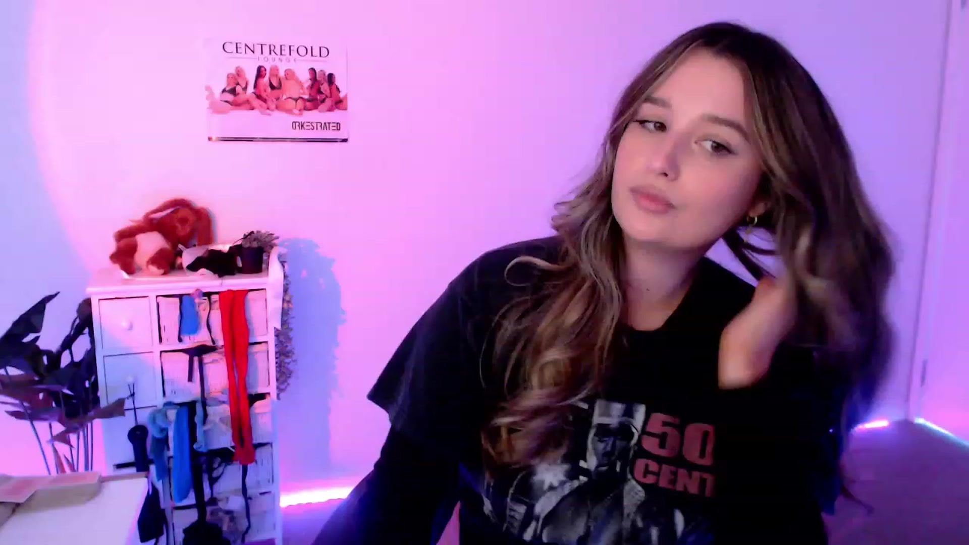 Gallery image thumbnail from StonksRoom's myfreecams stream on, 11/12/2023, 06:49 image 18 of 20