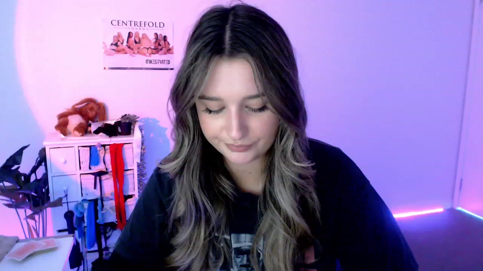 Gallery image thumbnail from StonksRoom's myfreecams stream on, 11/12/2023, 06:49 image 5 of 20