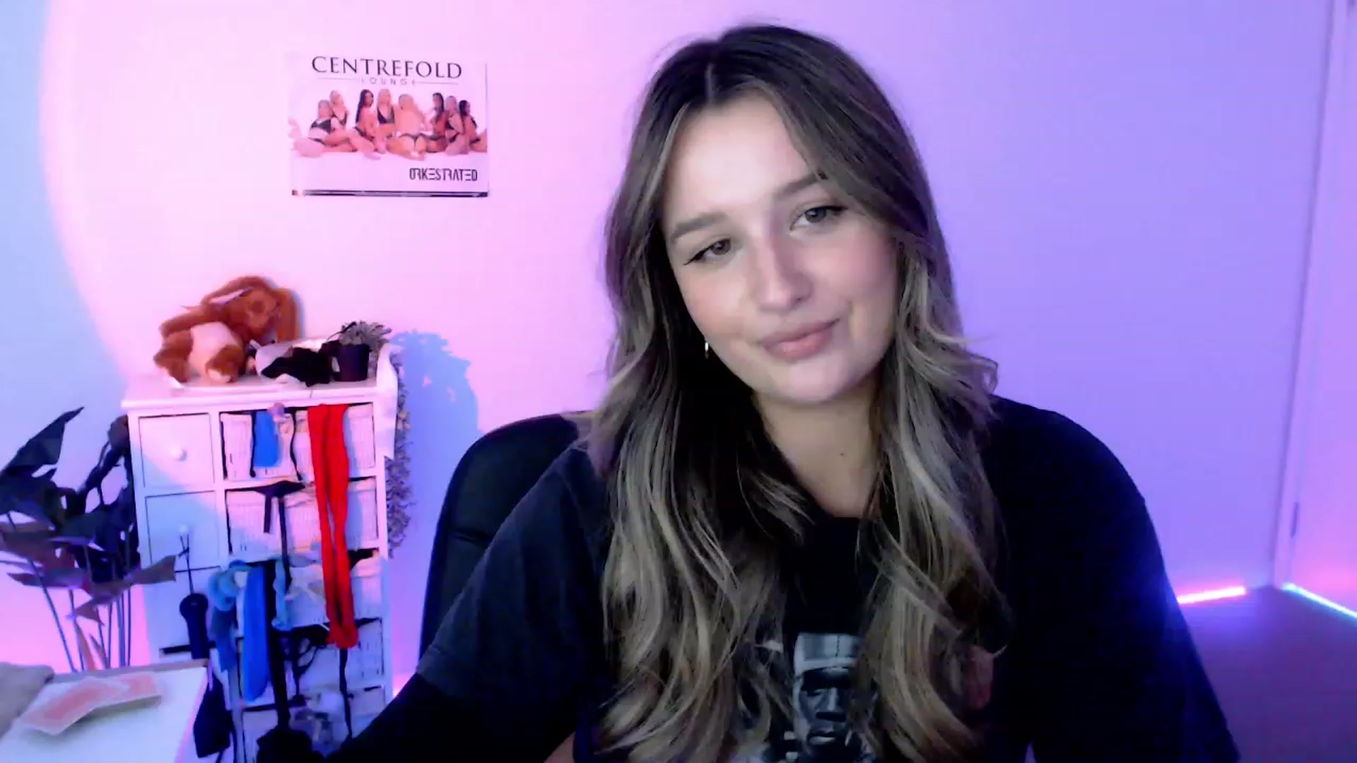 Gallery image thumbnail from StonksRoom's myfreecams stream on, 11/12/2023, 06:49 image 4 of 20